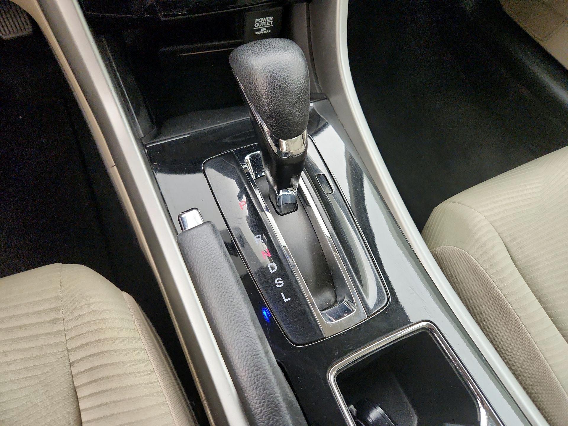 Thumbnail: 2017 Honda Accord - 17