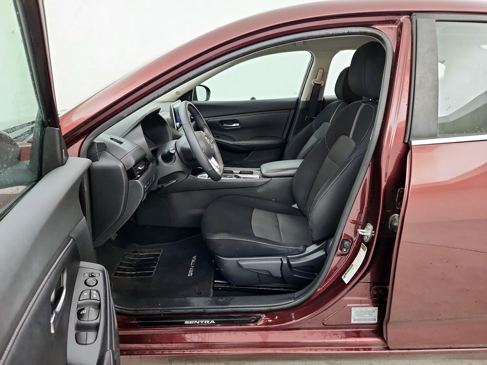 Thumbnail: 2021 Nissan Sentra - 11