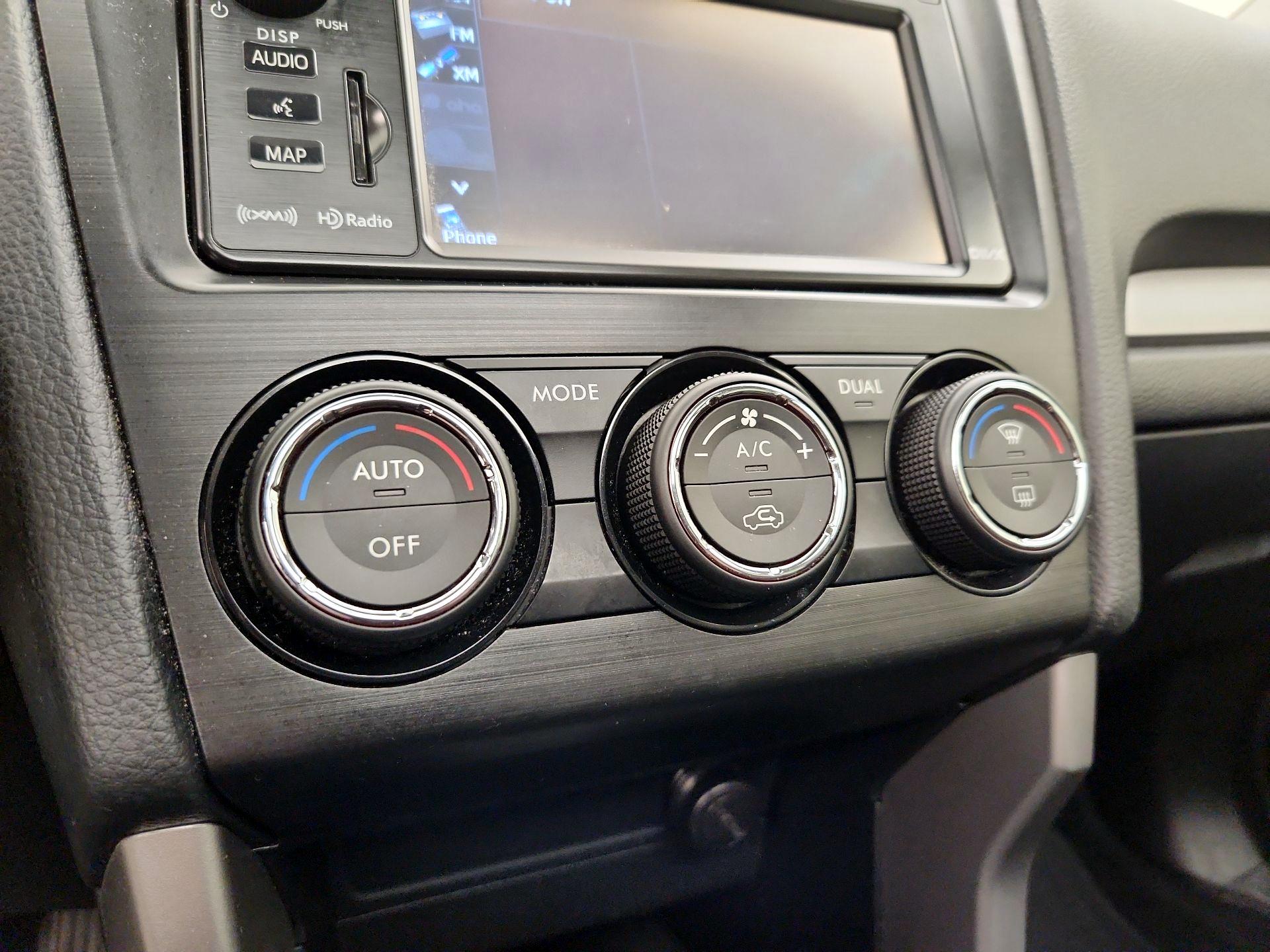 Thumbnail: 2015 Subaru Forester - 17