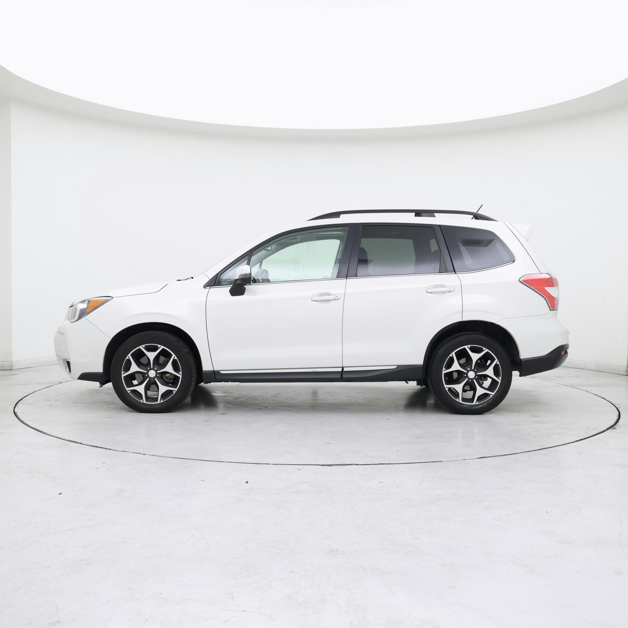Thumbnail: 2015 Subaru Forester - 3