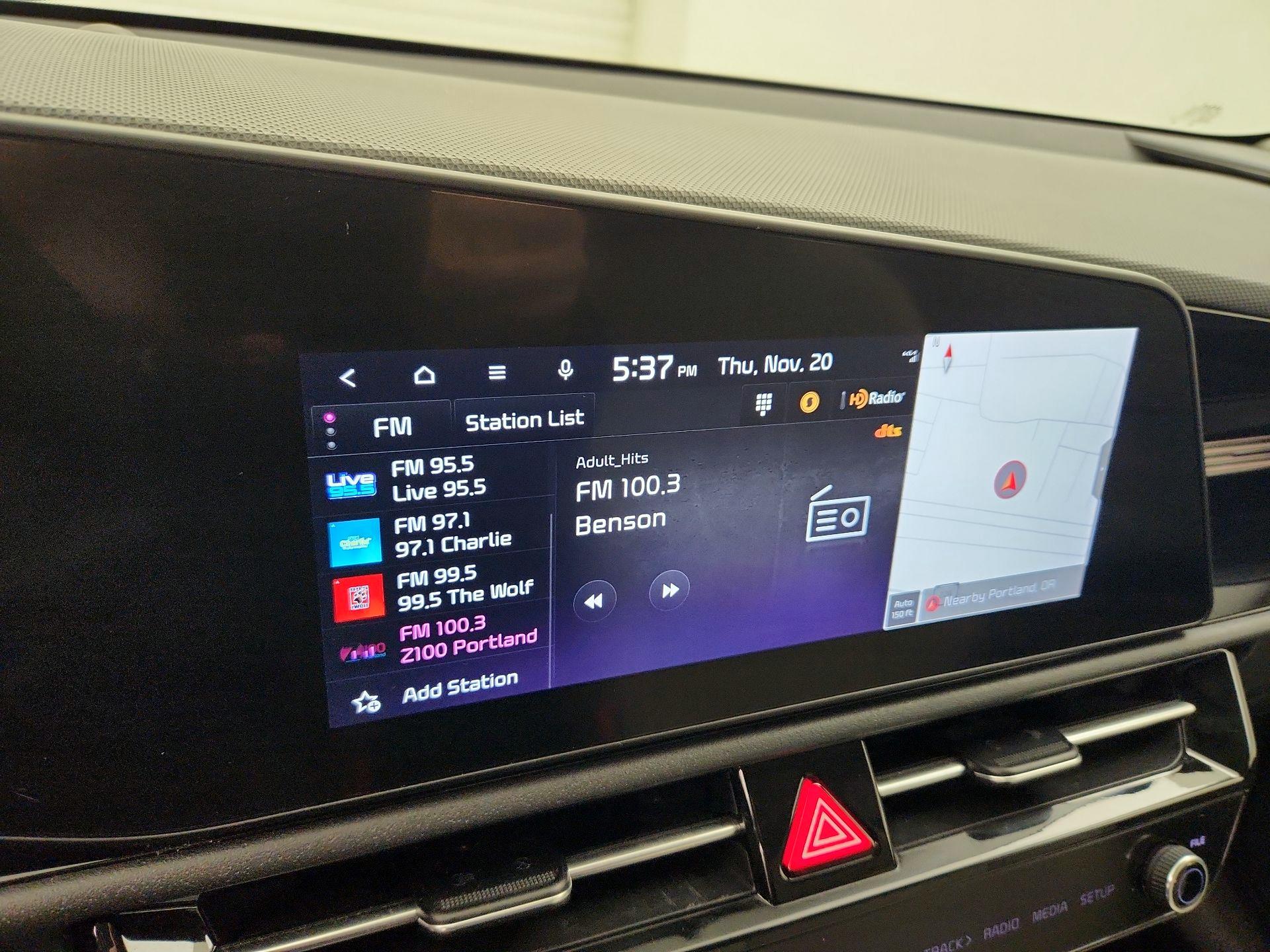 Thumbnail: 2023 Kia Niro - 16