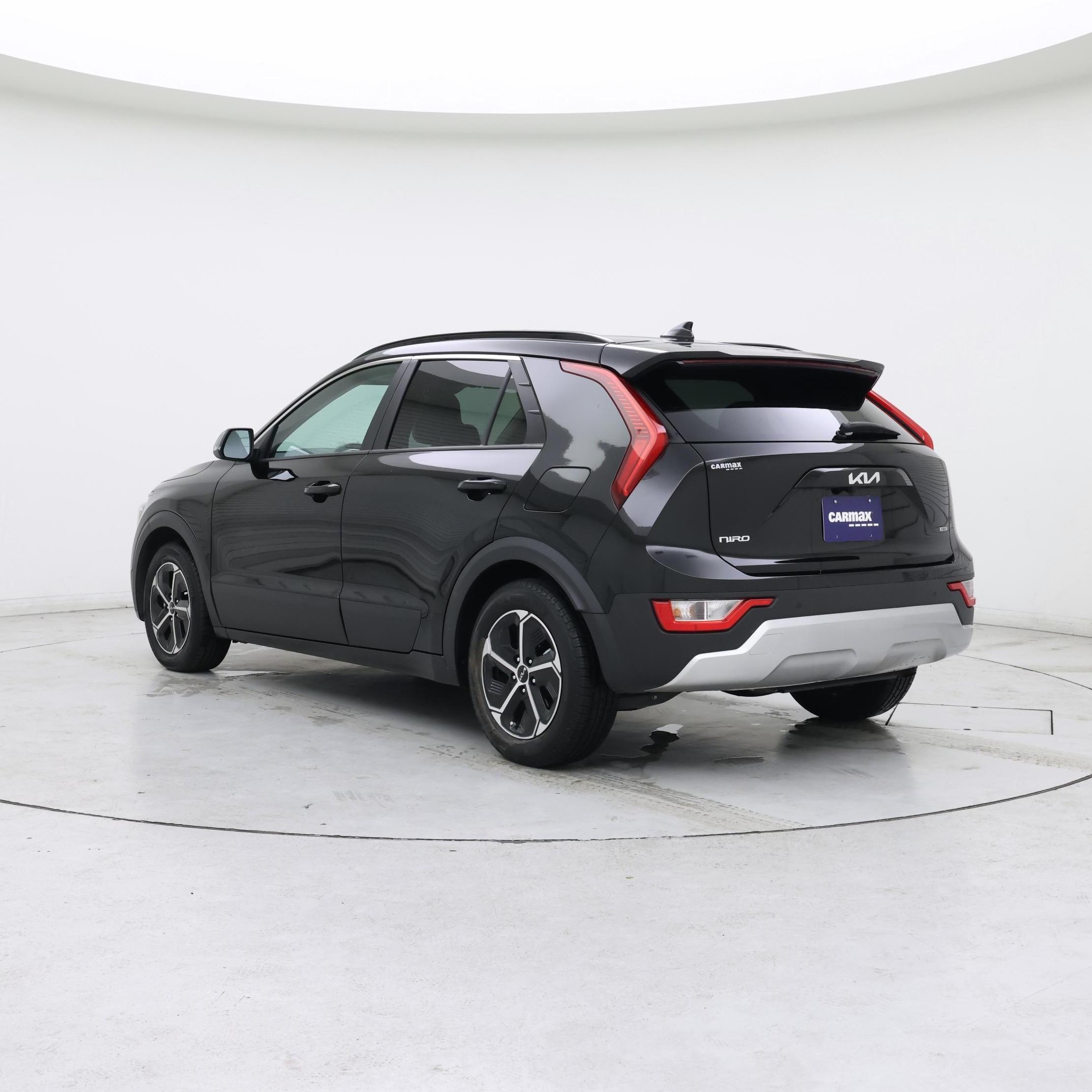 Thumbnail: 2023 Kia Niro - 2