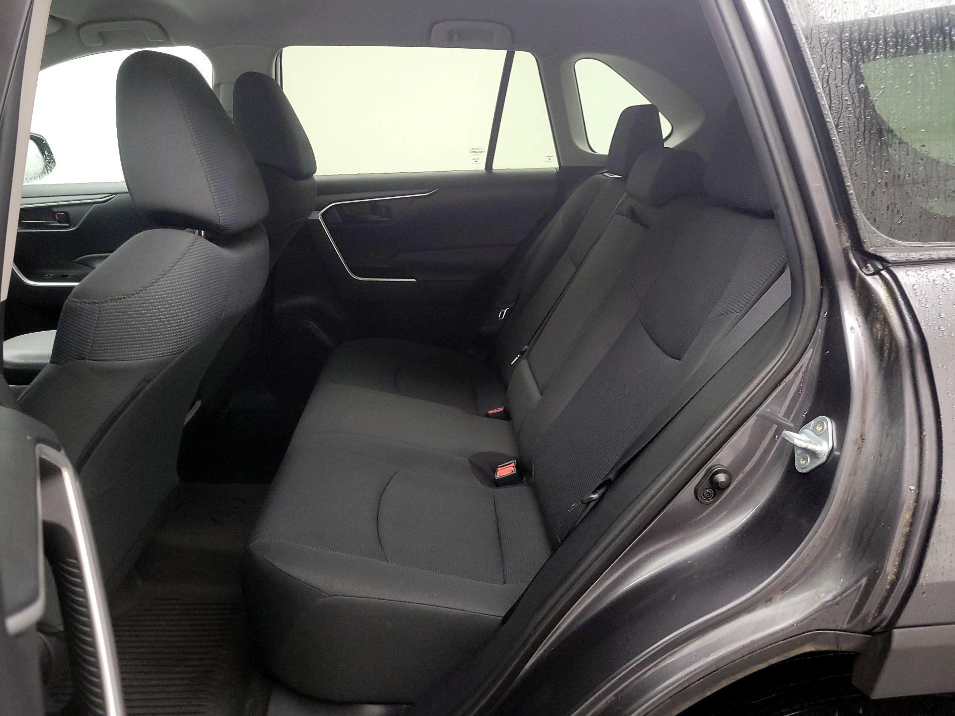 Thumbnail: 2021 Toyota RAV4 - 19