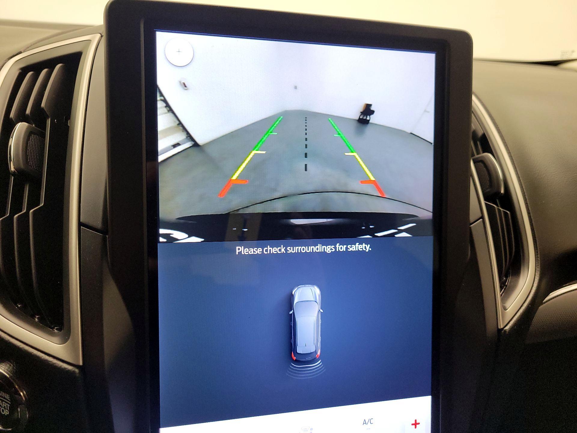 Thumbnail: 2021 Ford Edge - 15