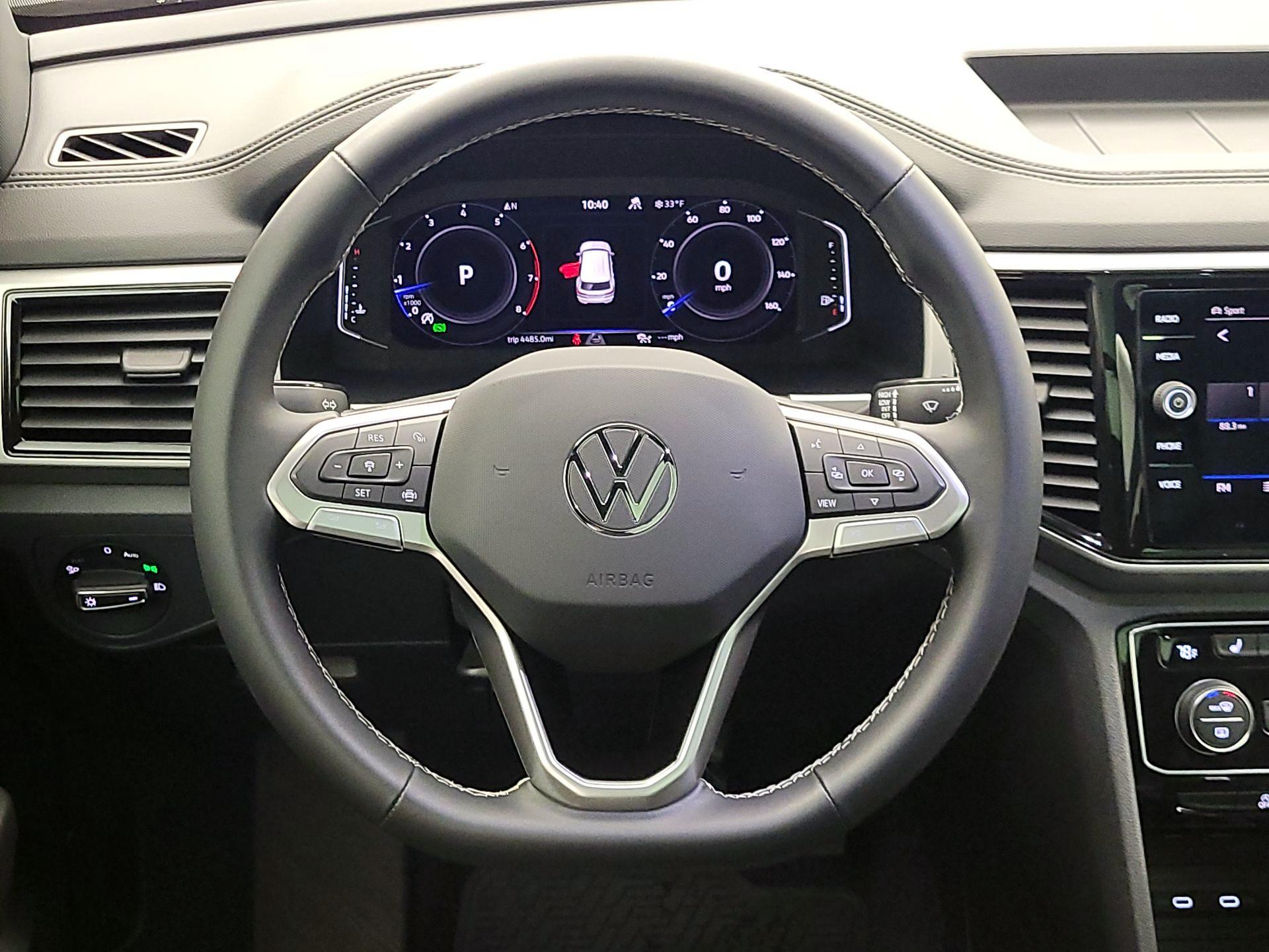 Thumbnail: 2022 Volkswagen Atlas - 10