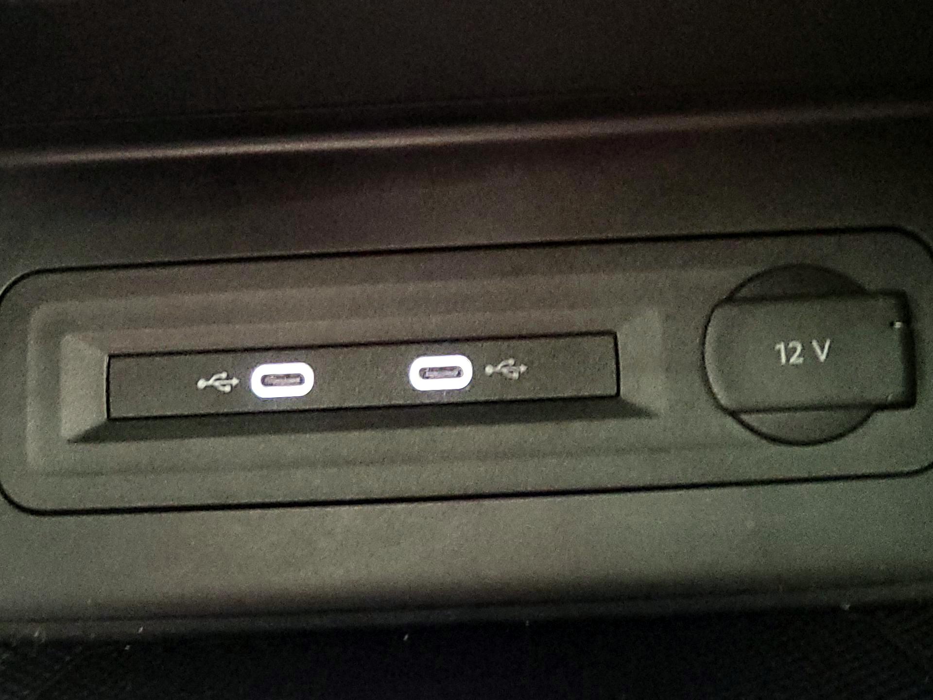 Thumbnail: 2022 Volkswagen Atlas - 18