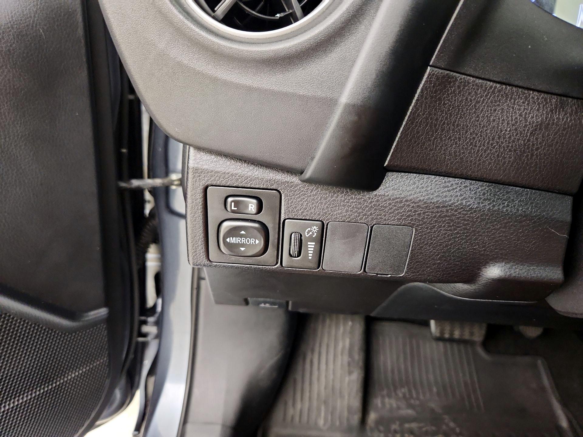 Thumbnail: 2019 Toyota Corolla - 13