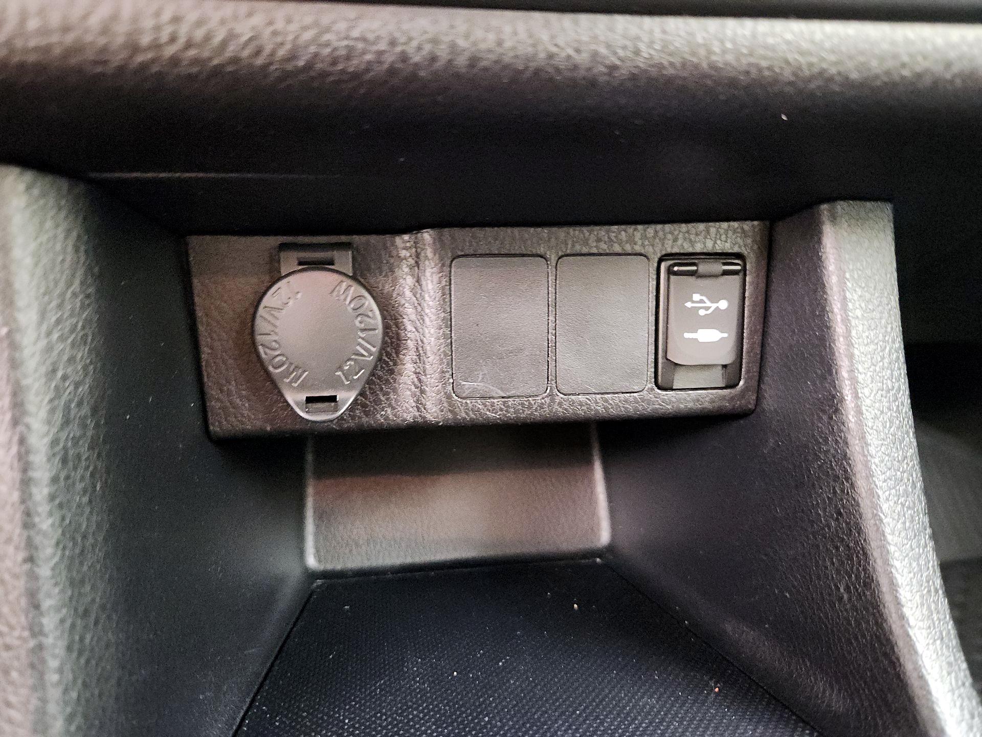 Thumbnail: 2019 Toyota Corolla - 18