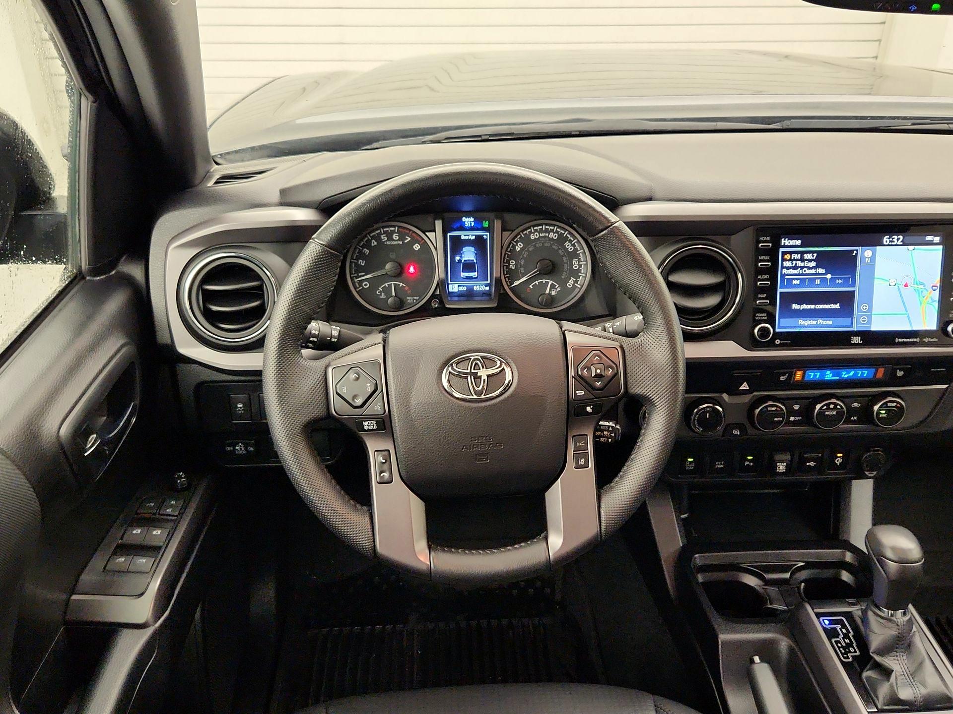 Thumbnail: 2022 Toyota Tacoma - 10