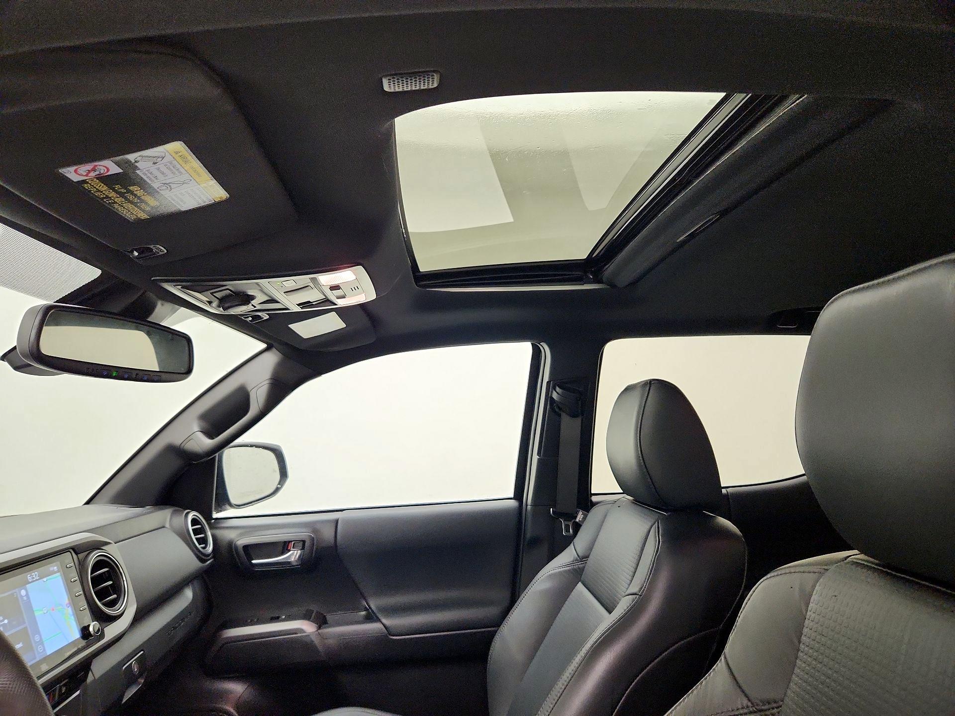 Thumbnail: 2022 Toyota Tacoma - 20