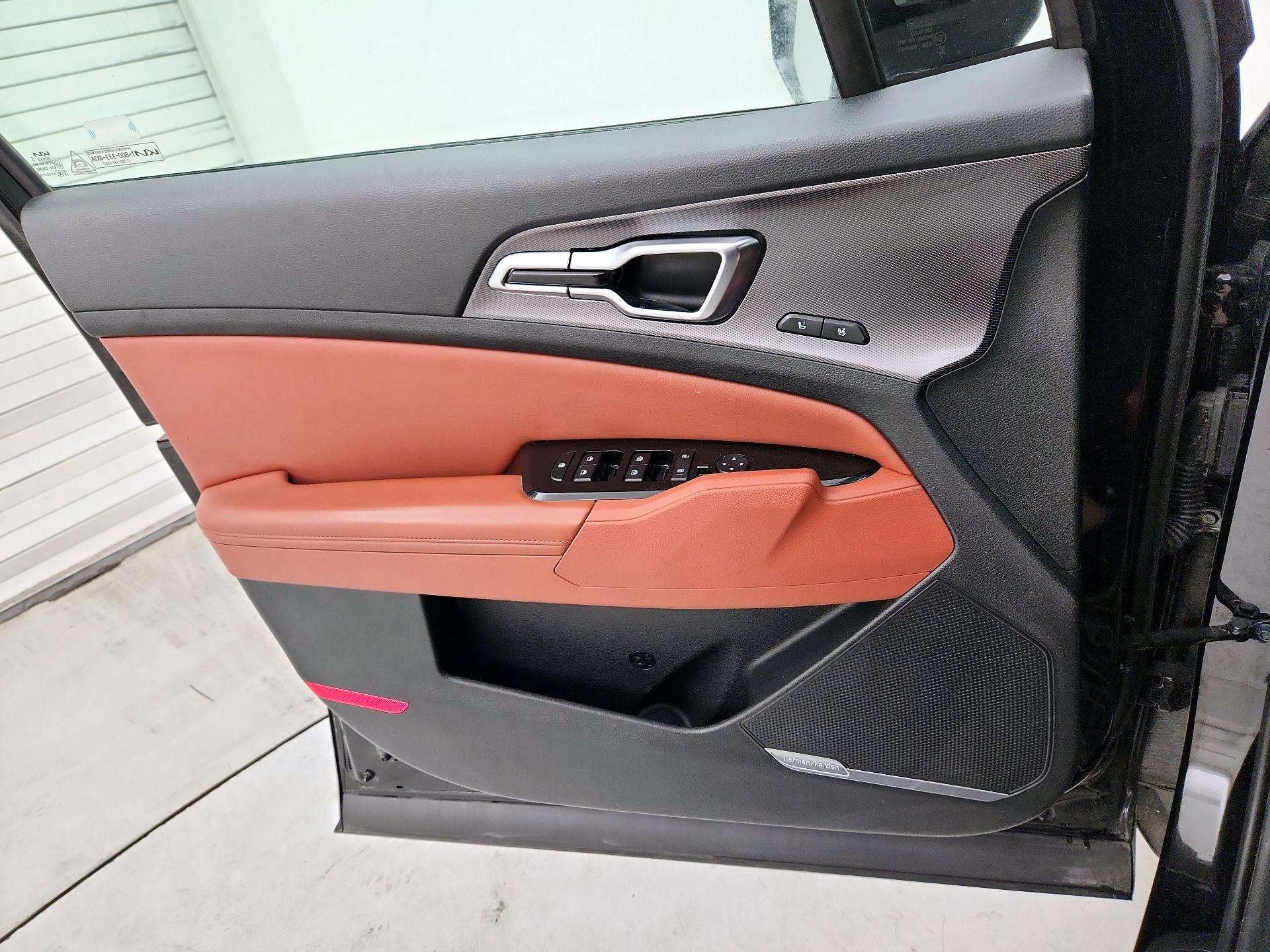 Thumbnail: 2023 Kia Sportage - 12