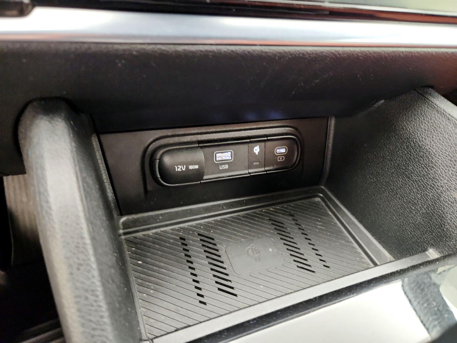 Thumbnail: 2023 Kia Sportage - 19