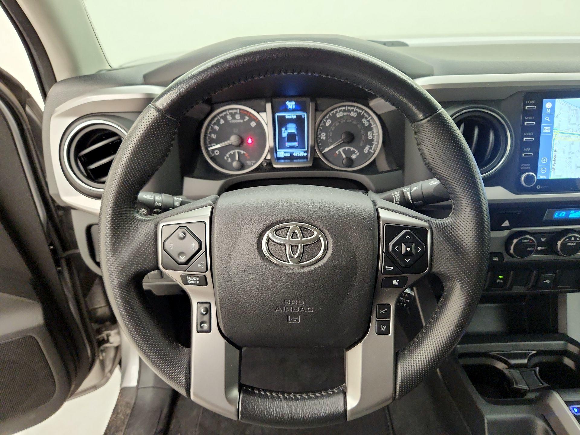 Thumbnail: 2021 Toyota Tacoma - 10