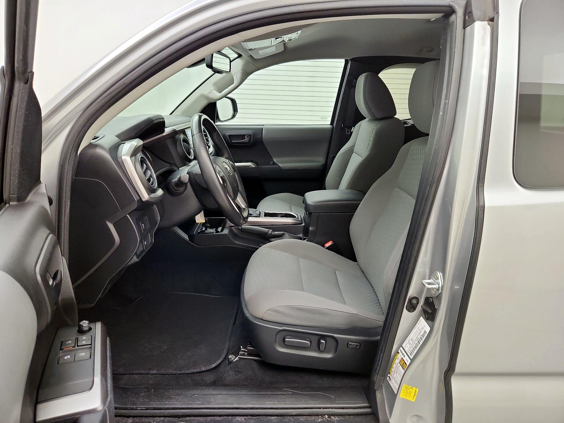 Thumbnail: 2021 Toyota Tacoma - 11