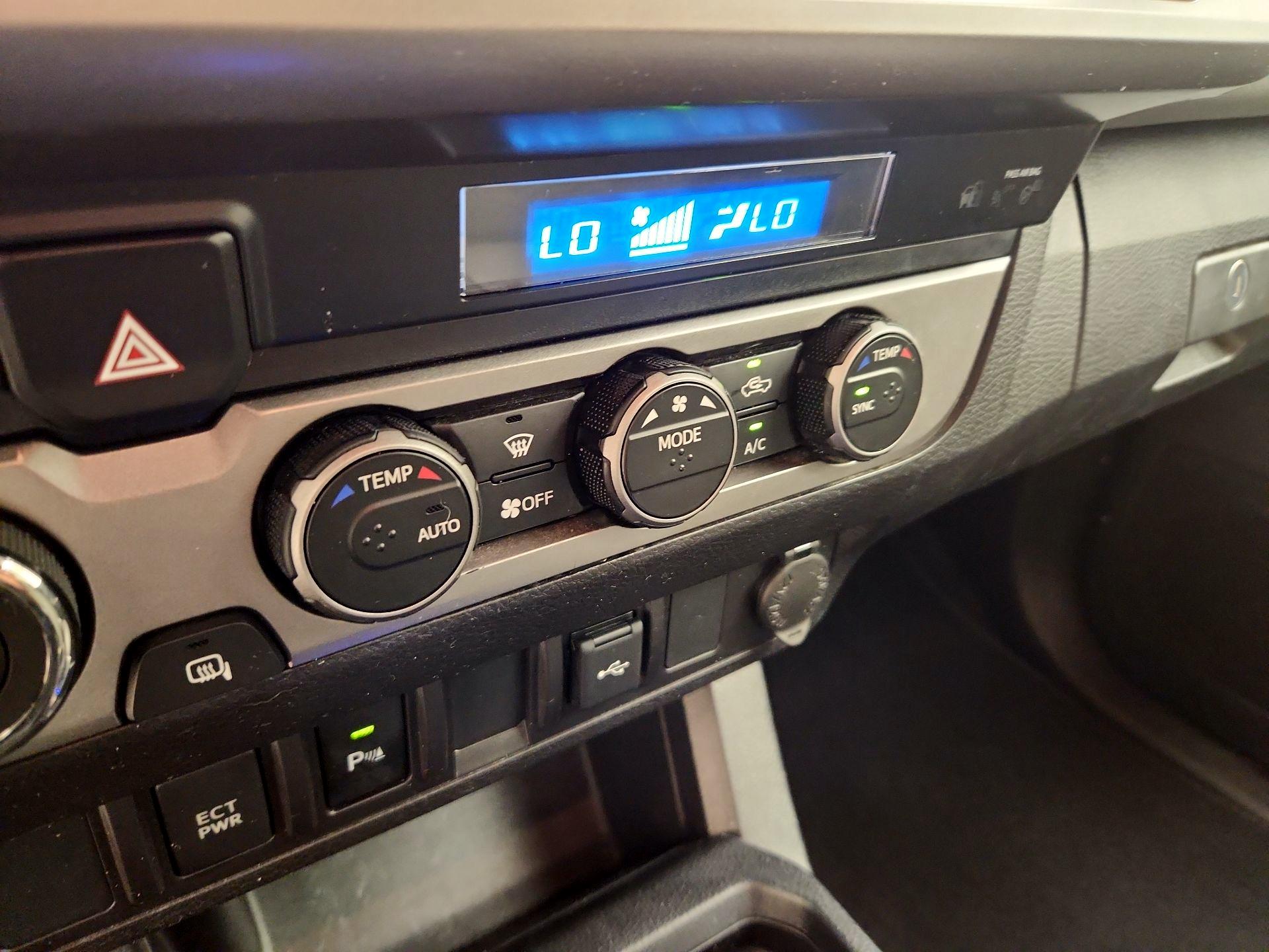 Thumbnail: 2021 Toyota Tacoma - 17