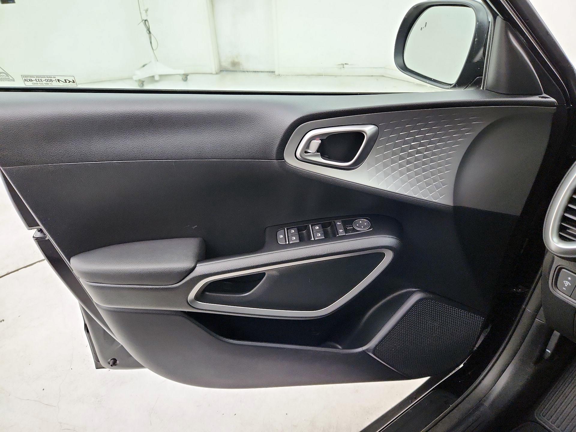 Thumbnail: 2023 Kia Soul - 12