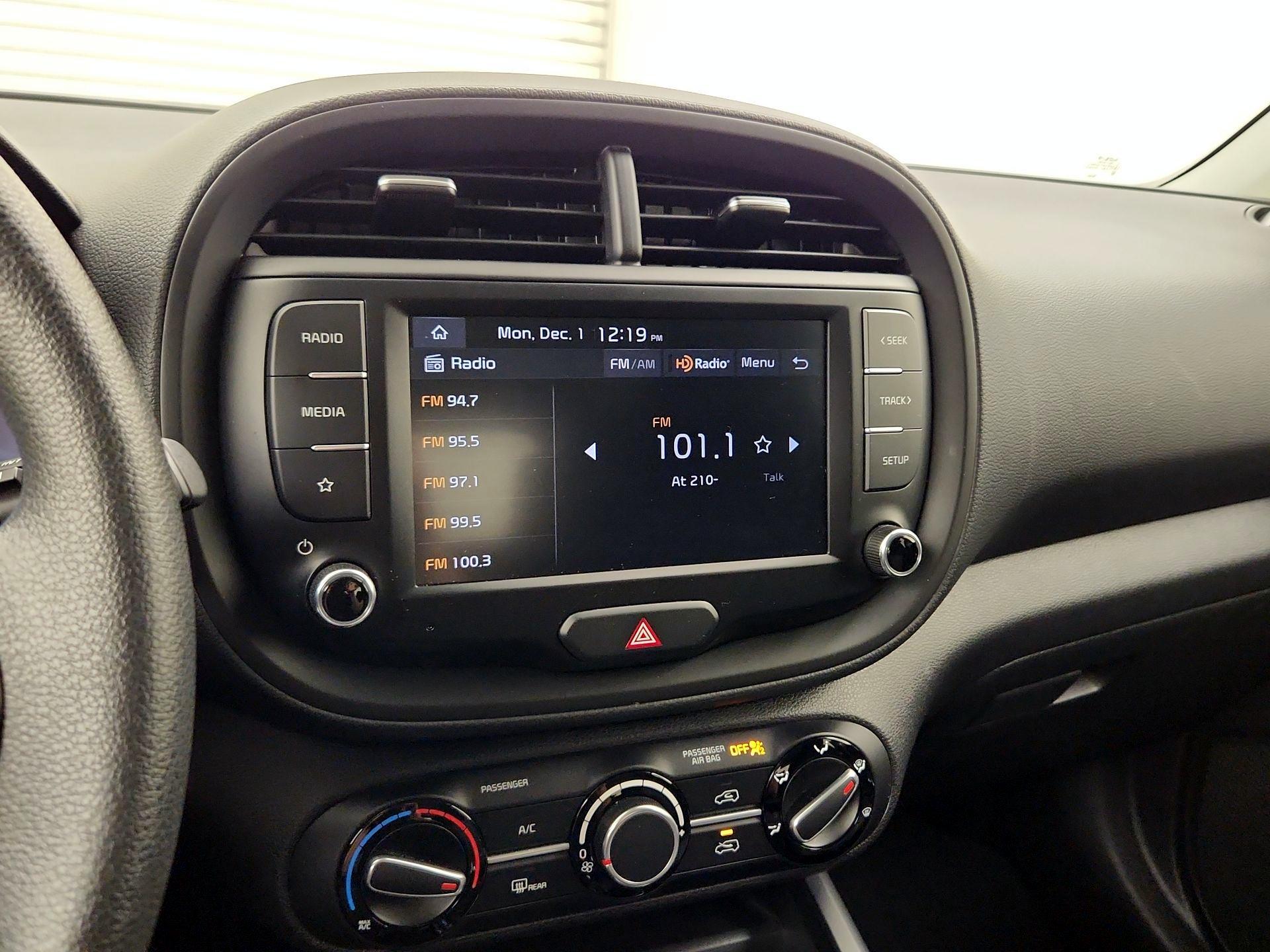 Thumbnail: 2023 Kia Soul - 15