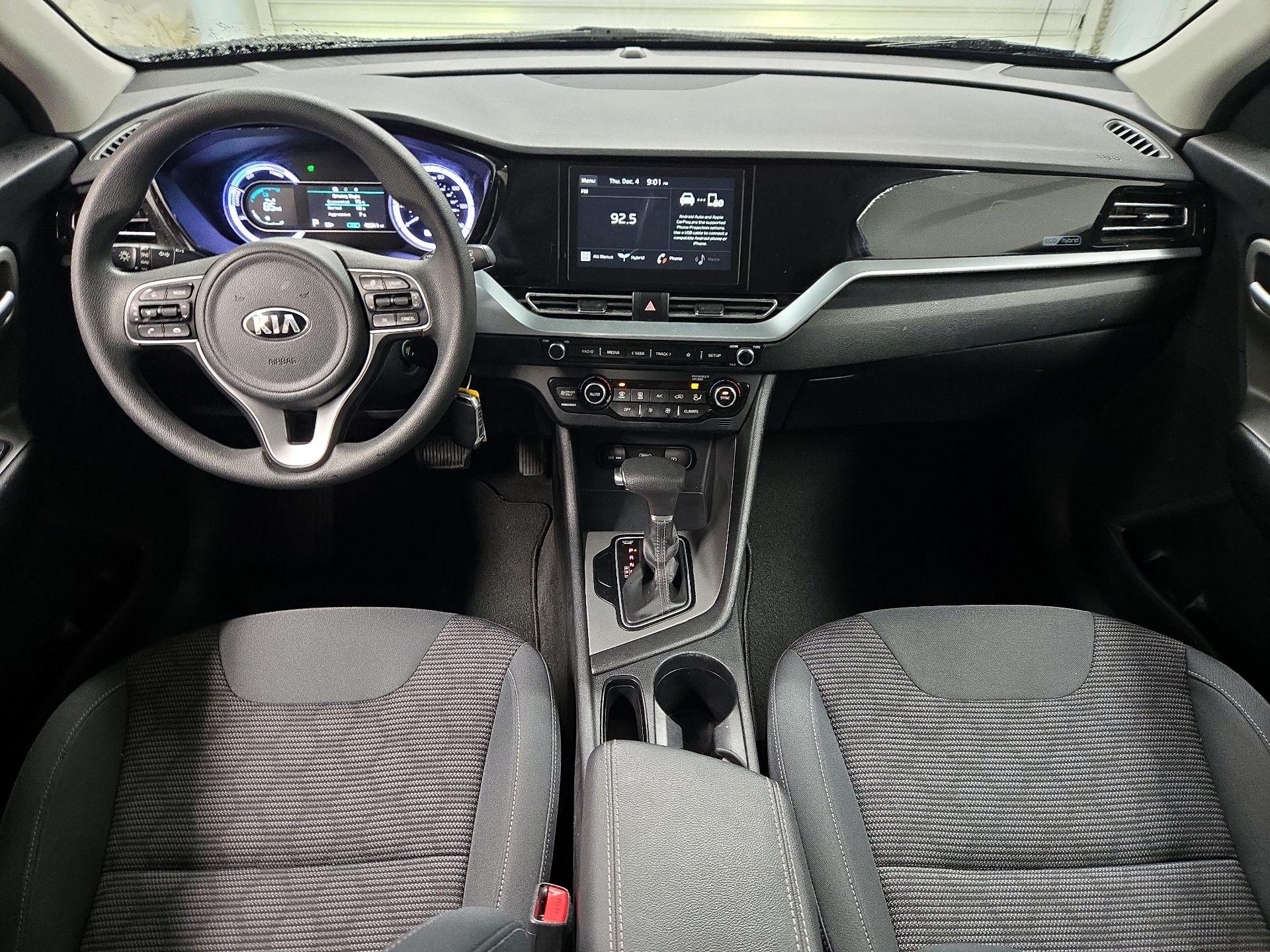 Thumbnail: 2020 Kia Niro - 9