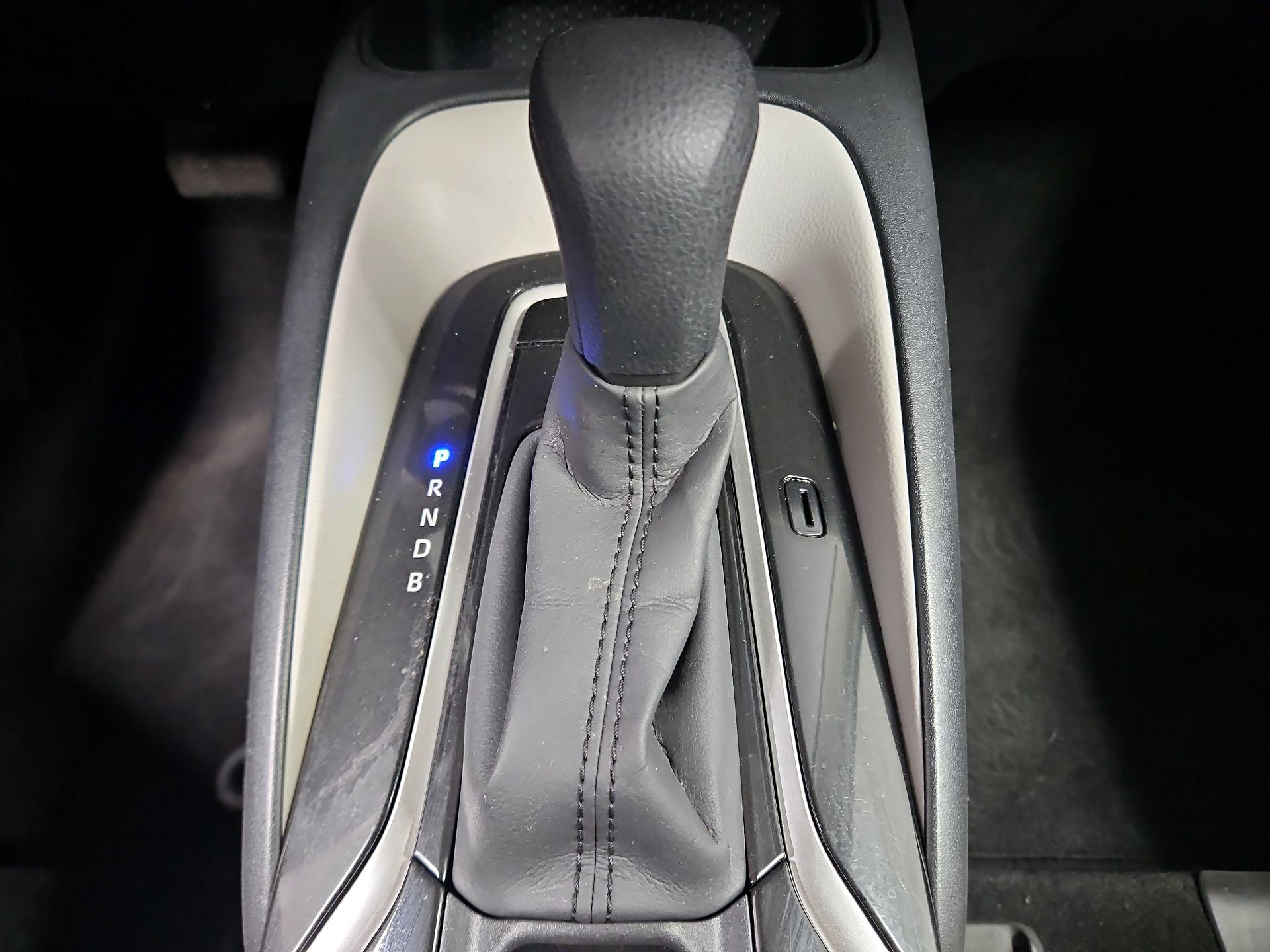 Thumbnail: 2021 Toyota Corolla - 17