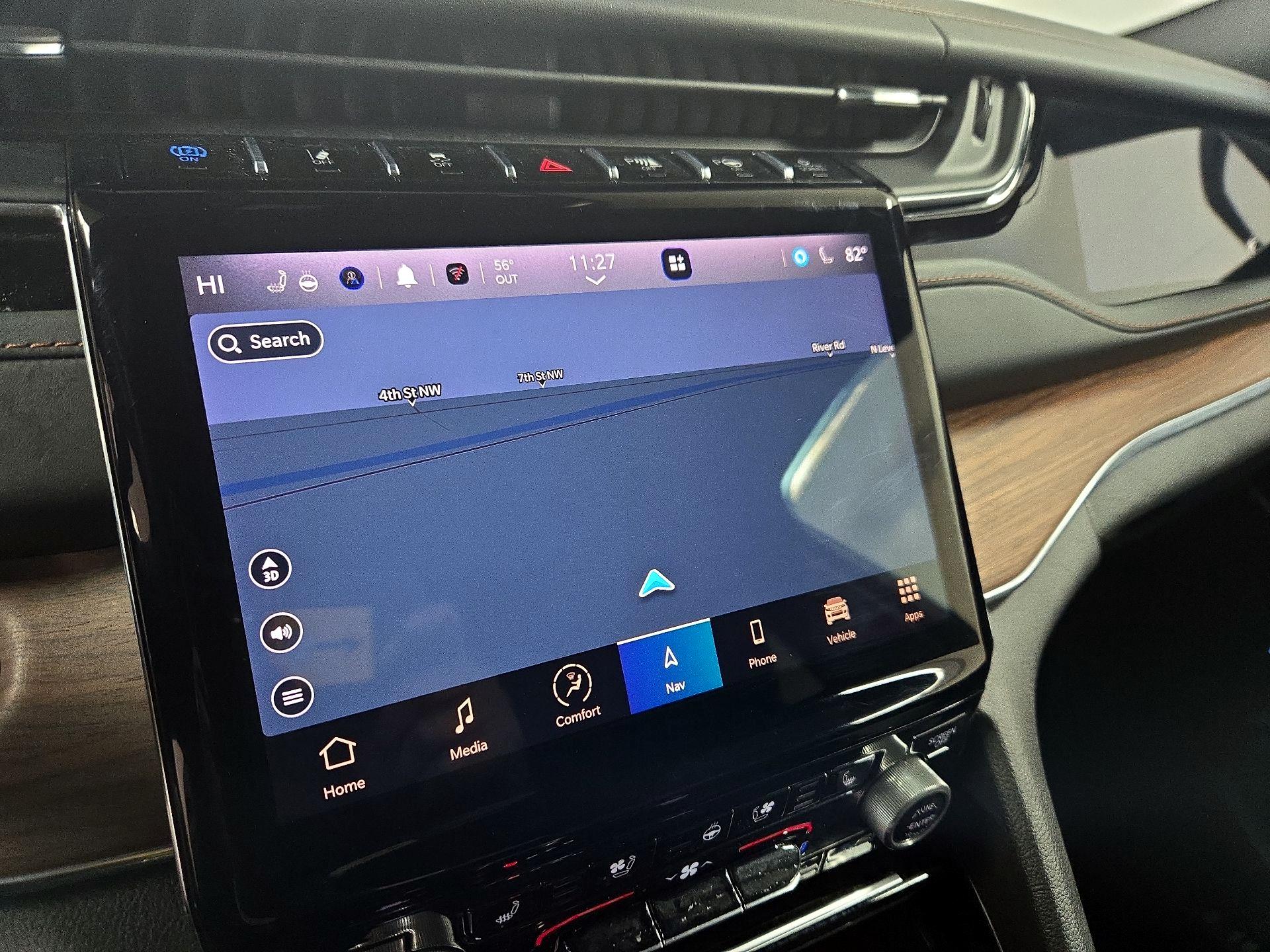 Thumbnail: 2022 Jeep Grand Cherokee - 14