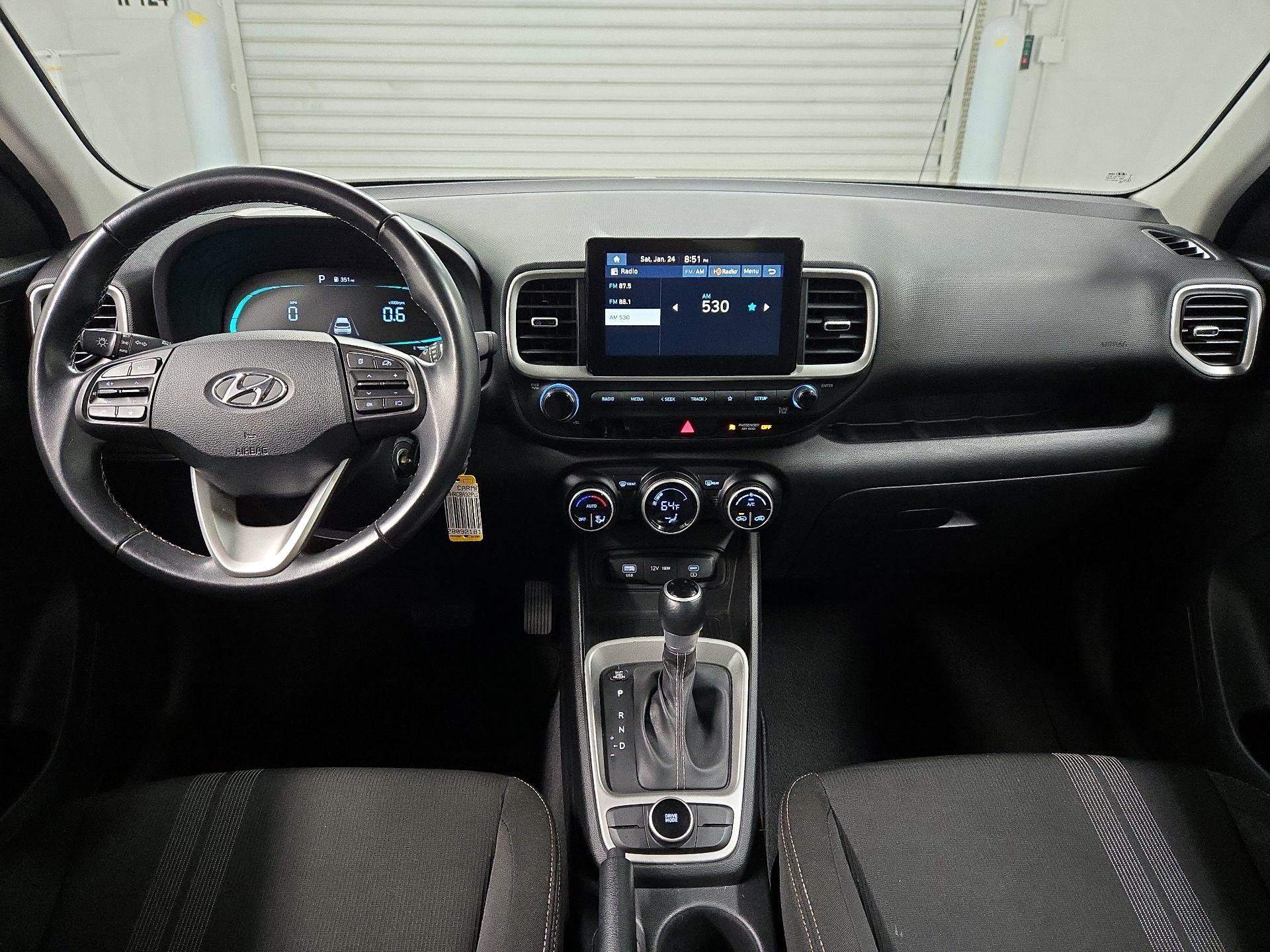 Thumbnail: 2023 Hyundai Venue - 9