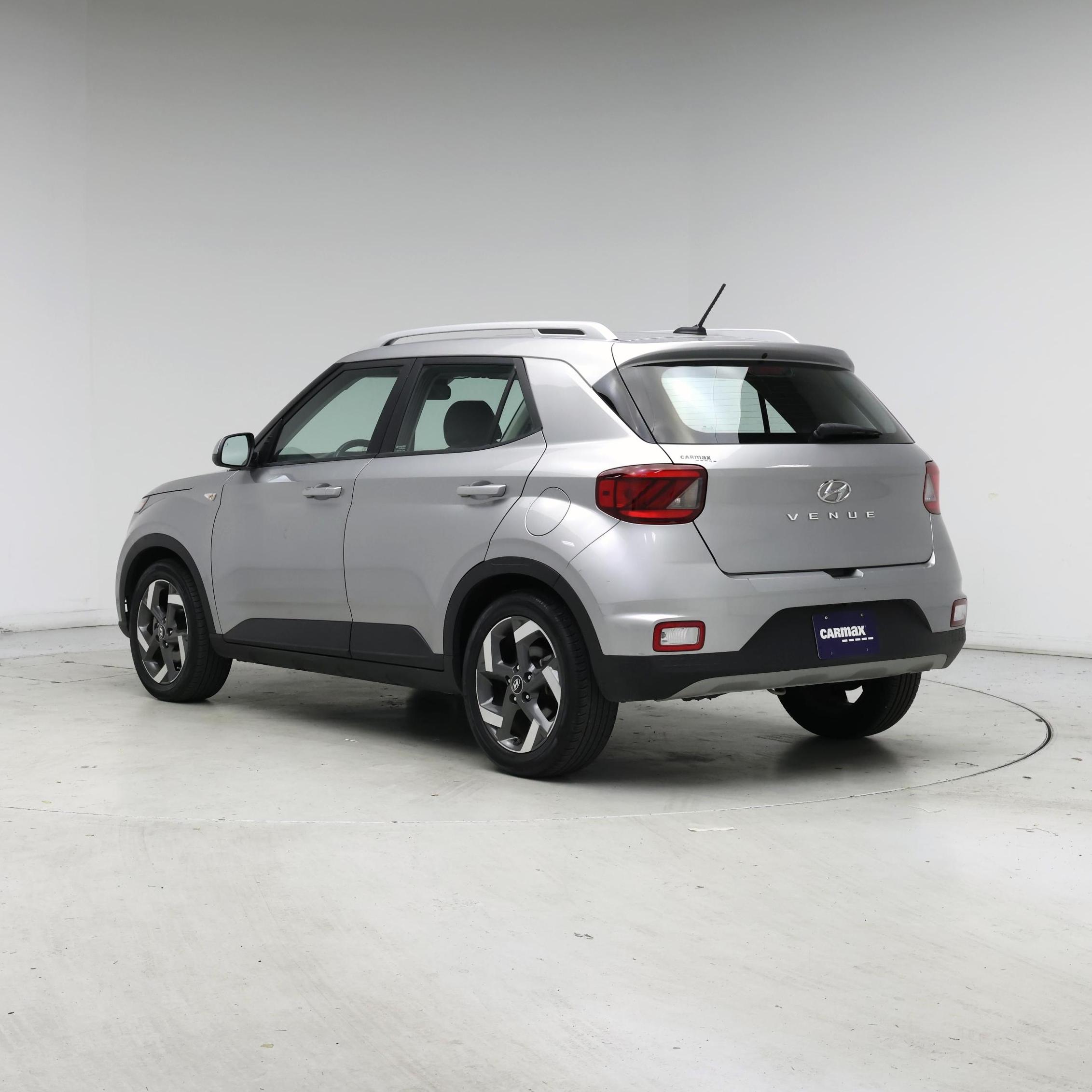 Thumbnail: 2023 Hyundai Venue - 2