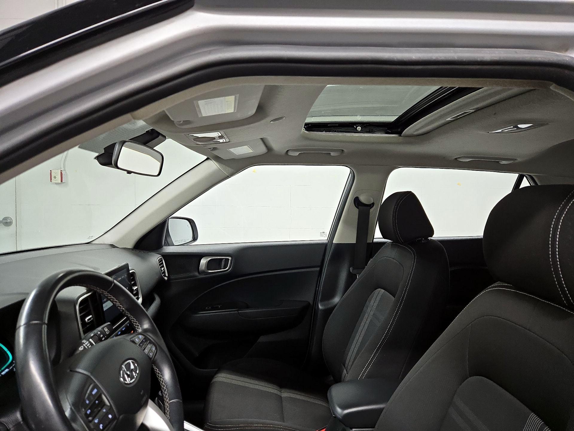 Thumbnail: 2023 Hyundai Venue - 19