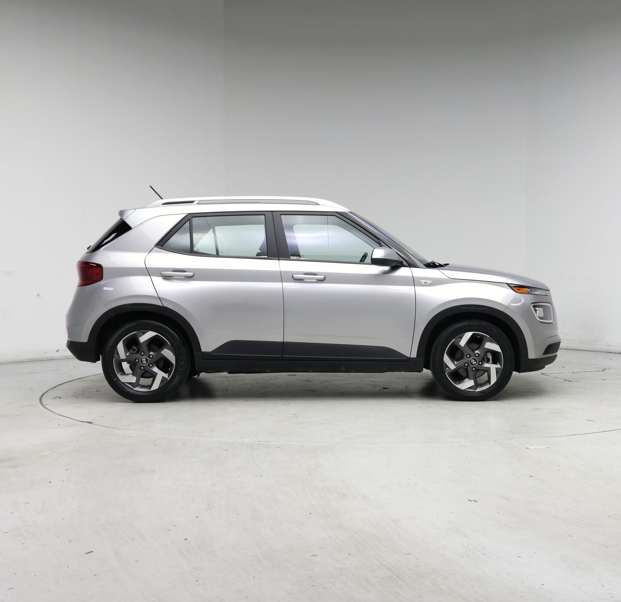 Thumbnail: 2023 Hyundai Venue - 7