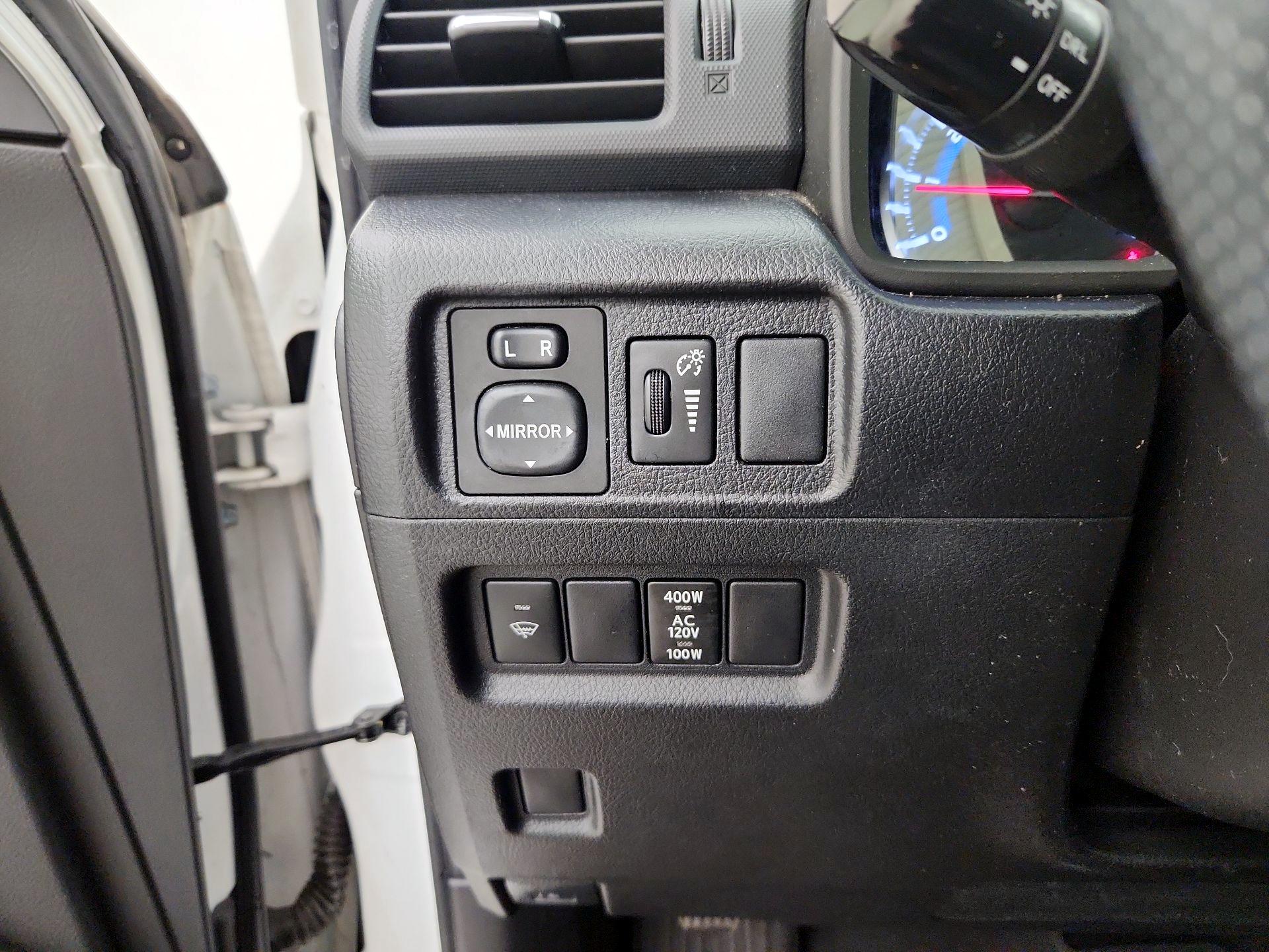 Thumbnail: 2018 Toyota 4Runner - 13