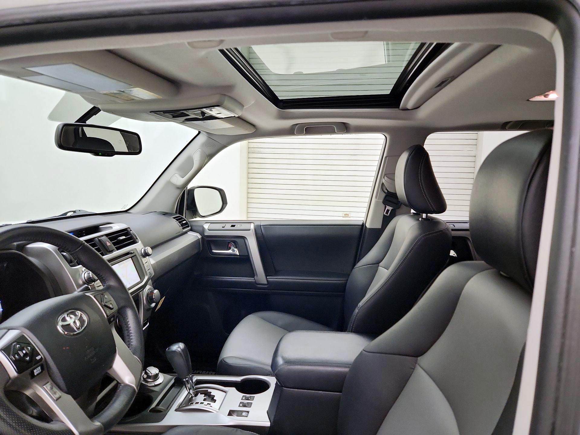 Thumbnail: 2018 Toyota 4Runner - 20