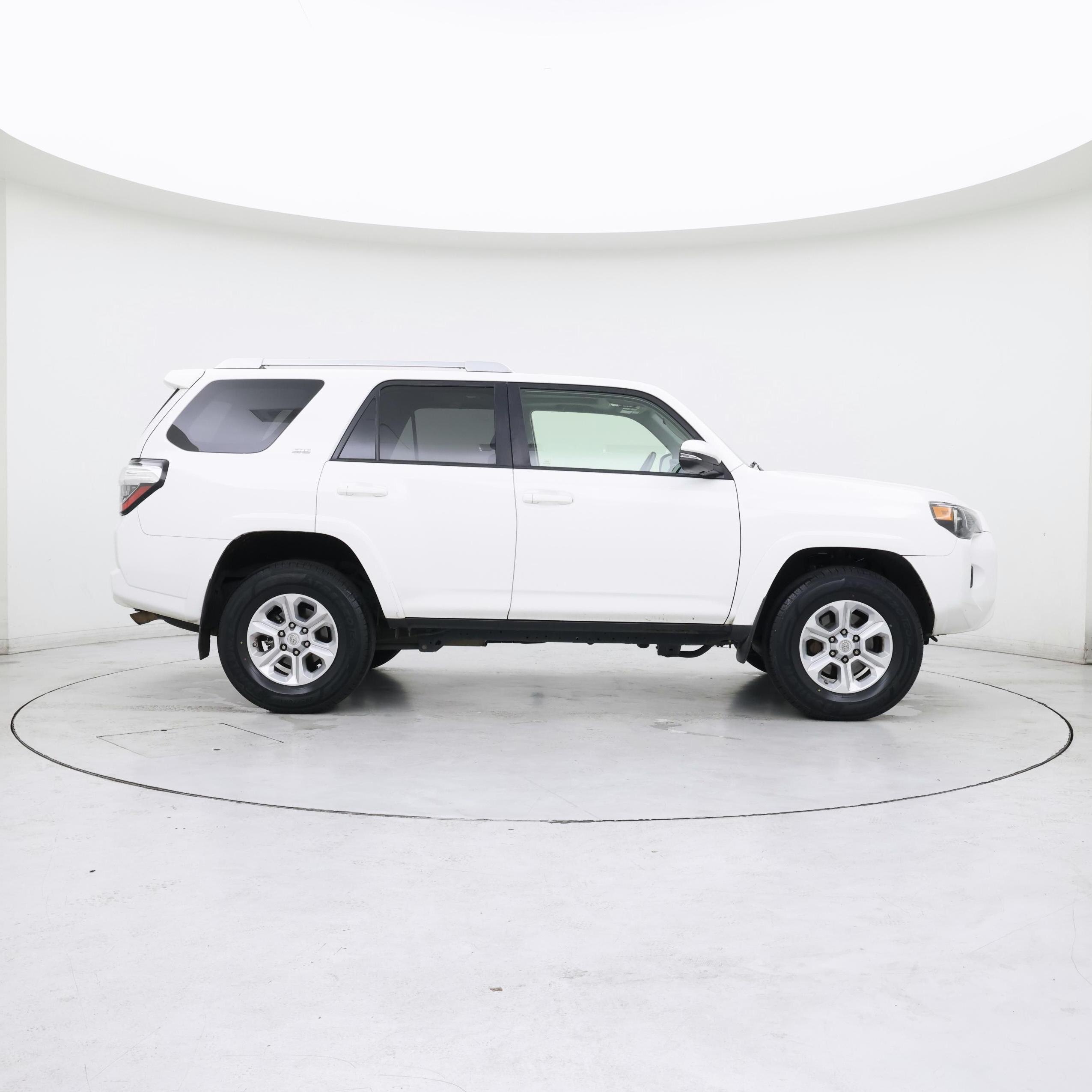 Thumbnail: 2018 Toyota 4Runner - 7