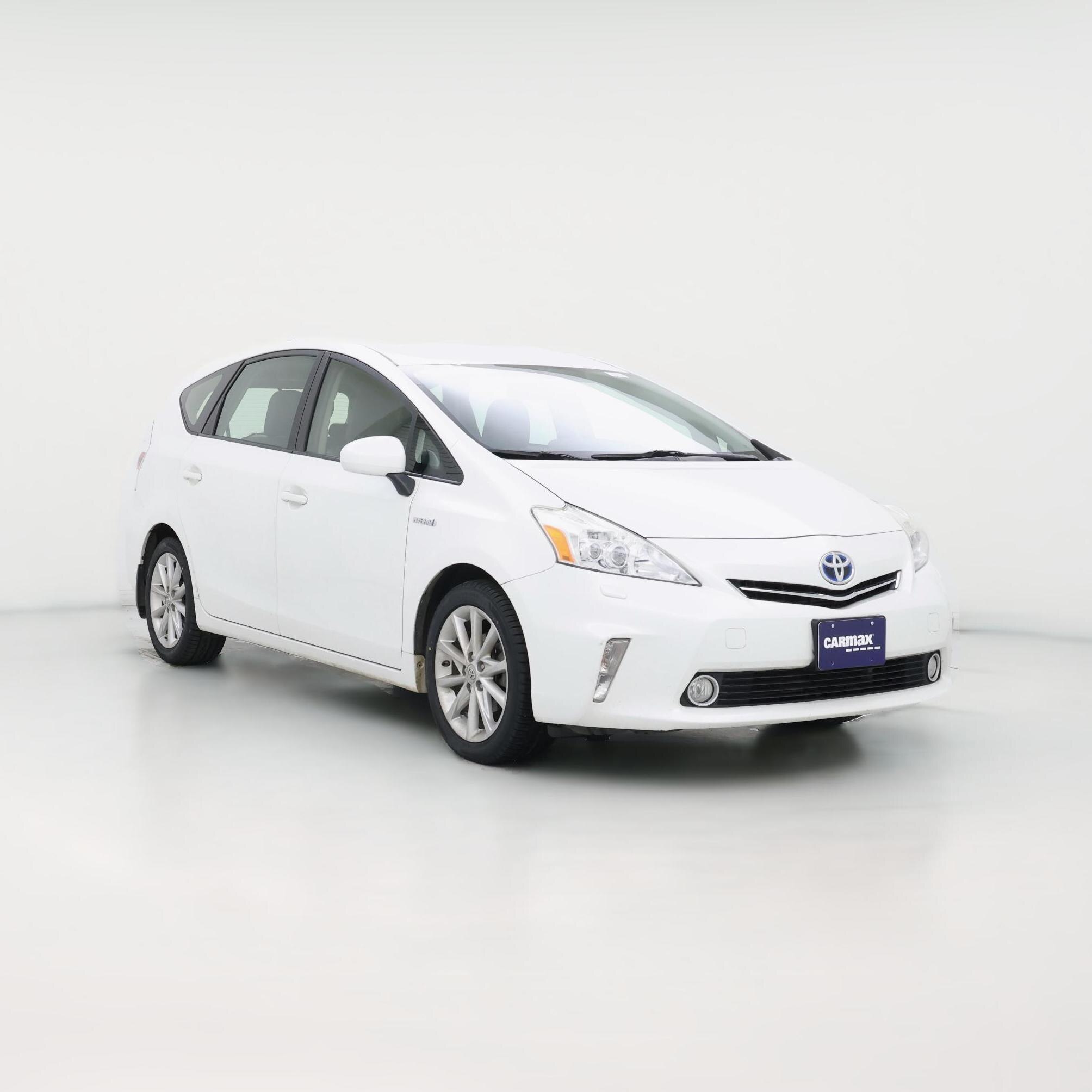 Thumbnail: 2014 Toyota Prius v - 1