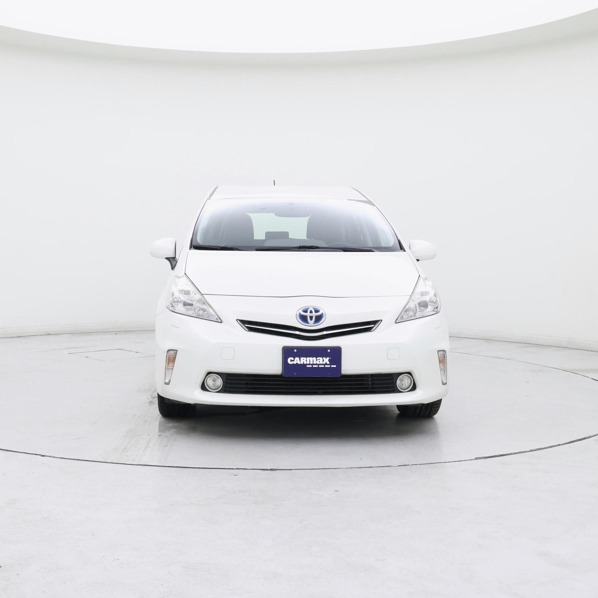 Thumbnail: 2014 Toyota Prius v - 5