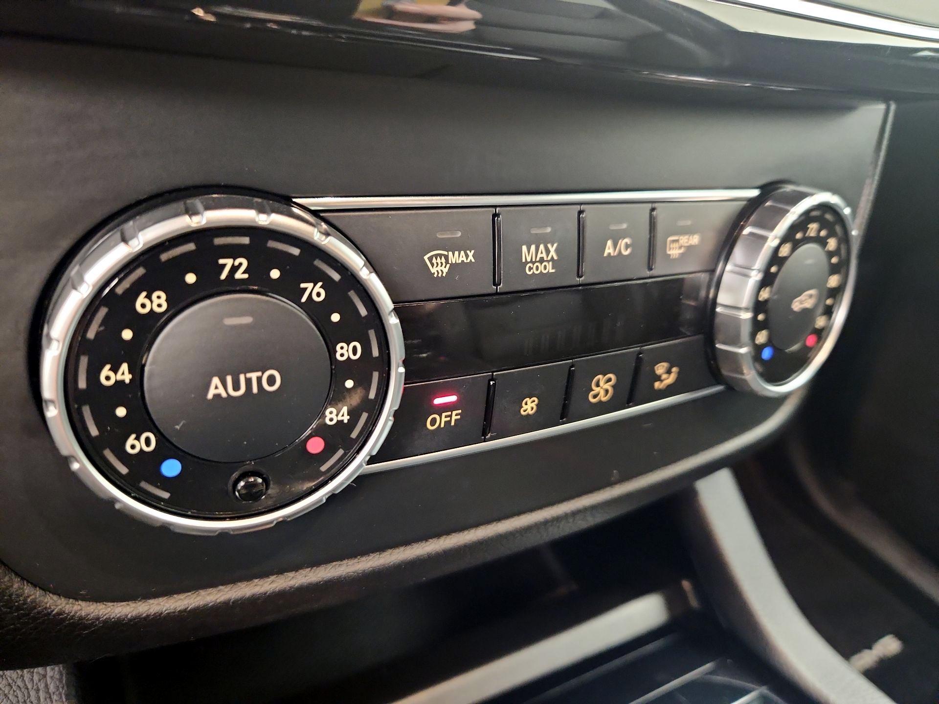 Thumbnail: 2016 Mercedes-Benz GLE - 17