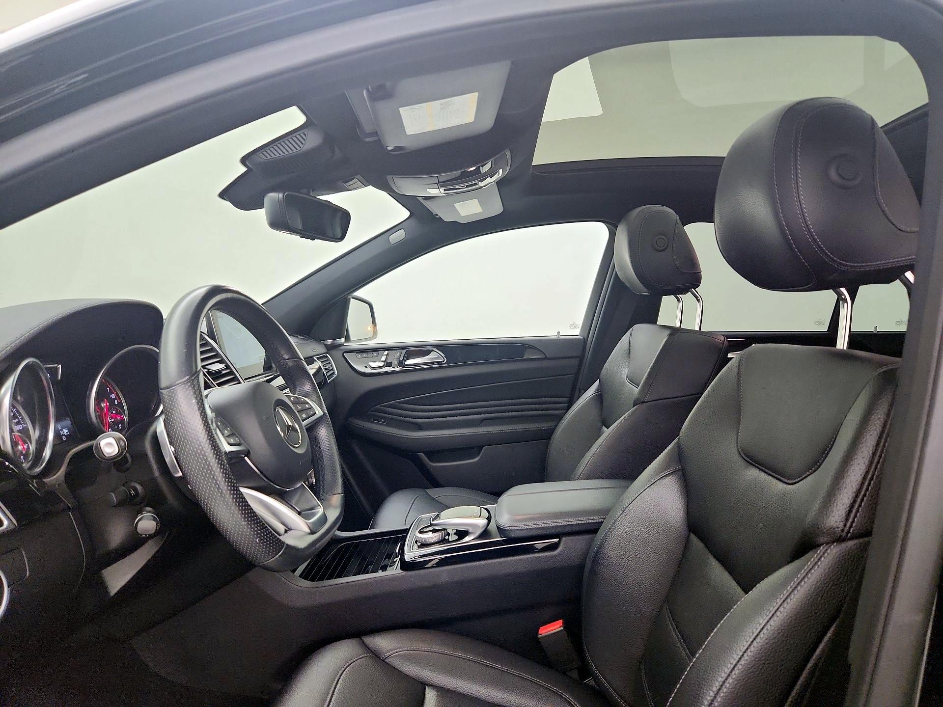 Thumbnail: 2016 Mercedes-Benz GLE - 20