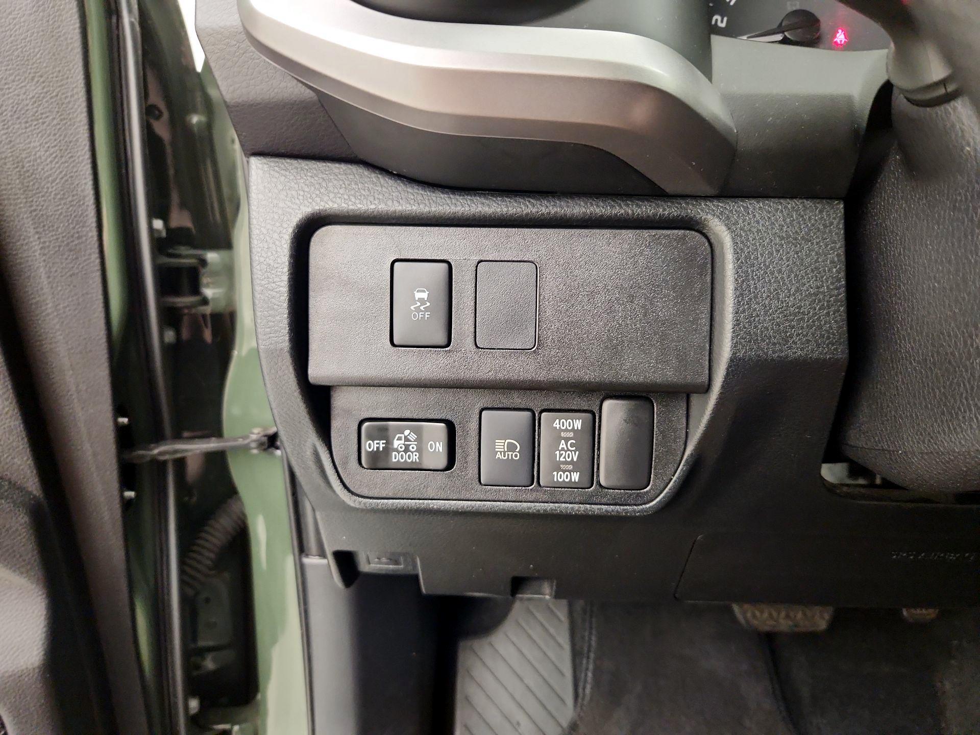 Thumbnail: 2021 Toyota Tacoma - 13