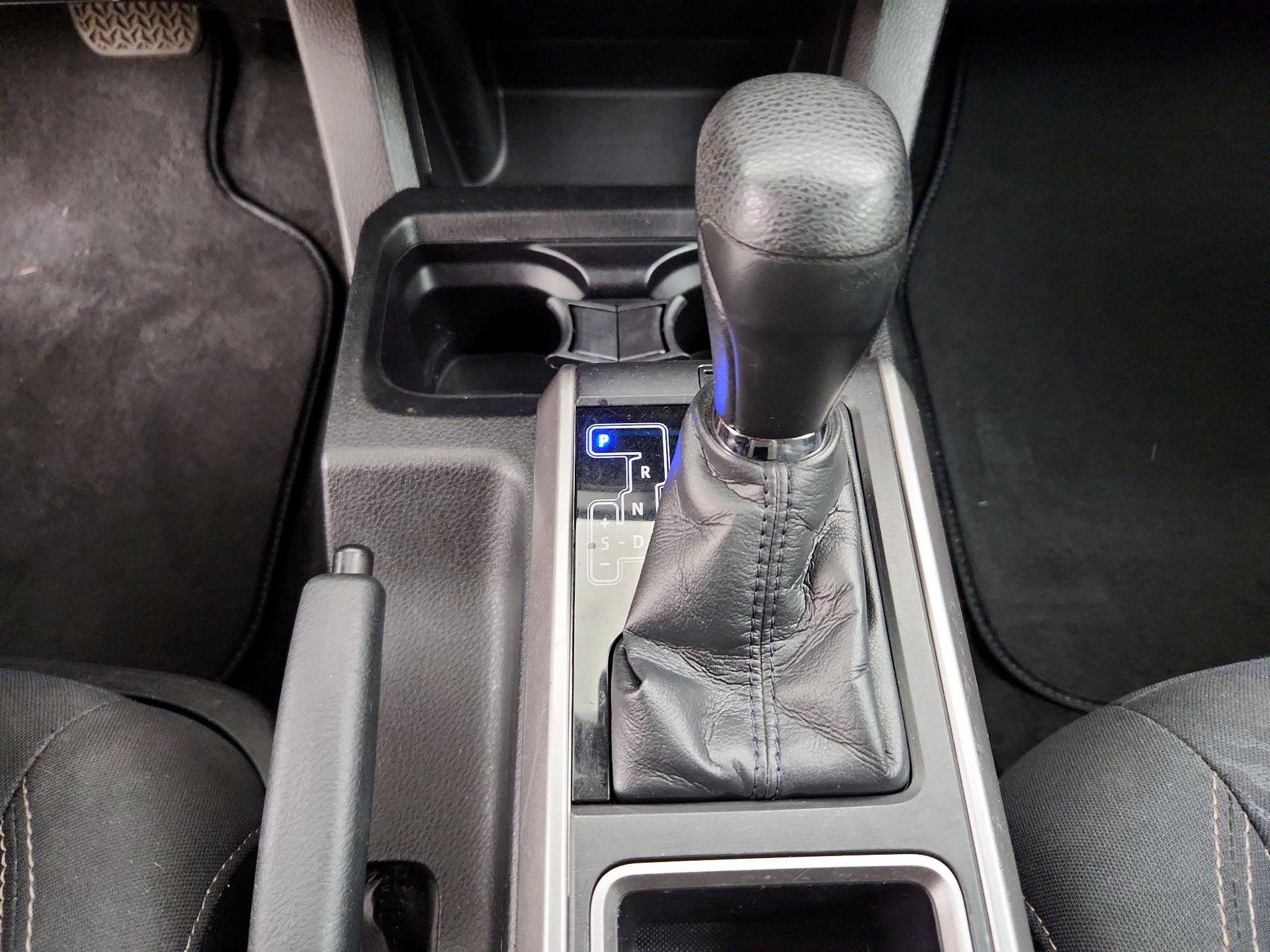 Thumbnail: 2021 Toyota Tacoma - 17