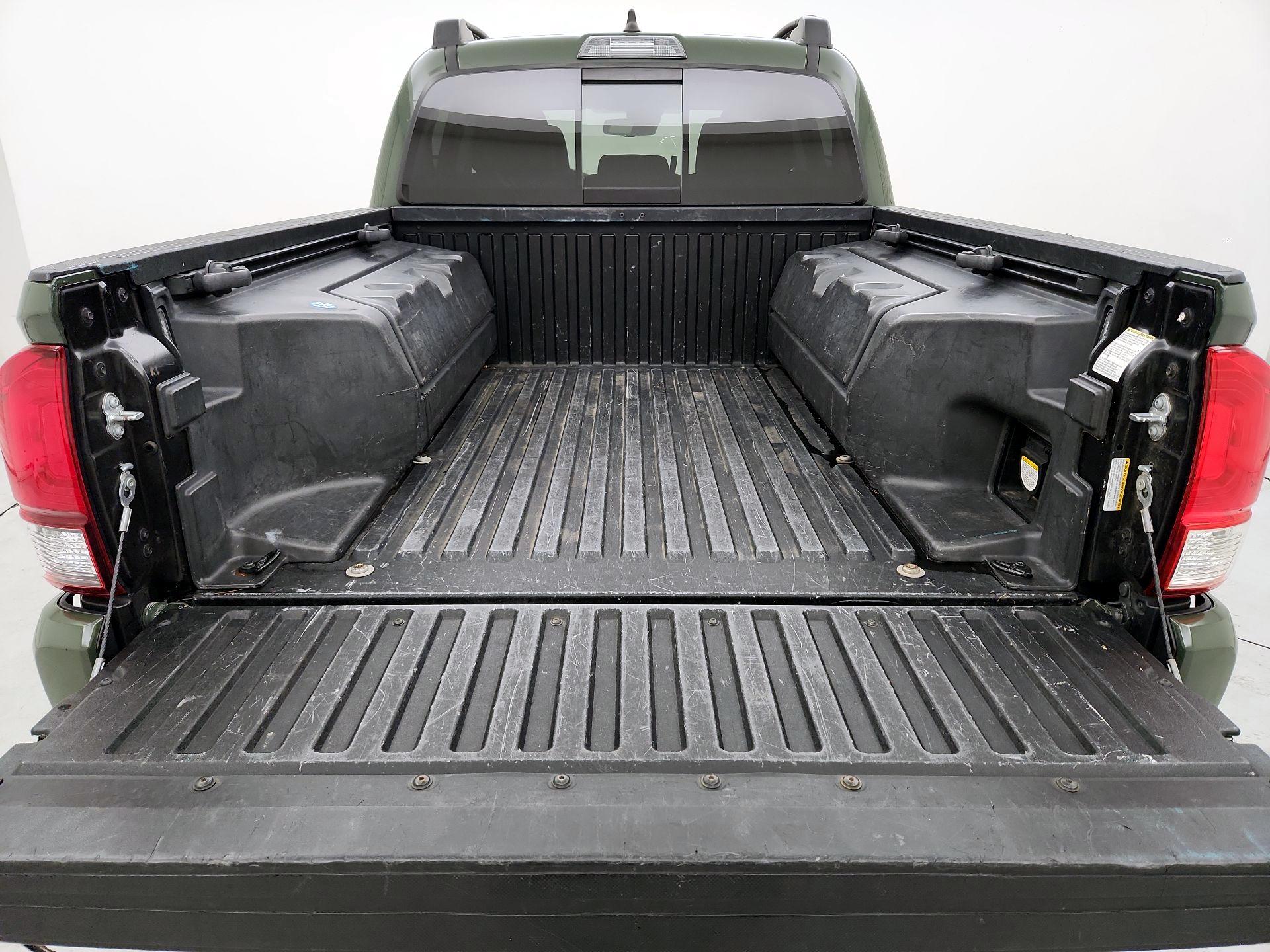 Thumbnail: 2021 Toyota Tacoma - 20