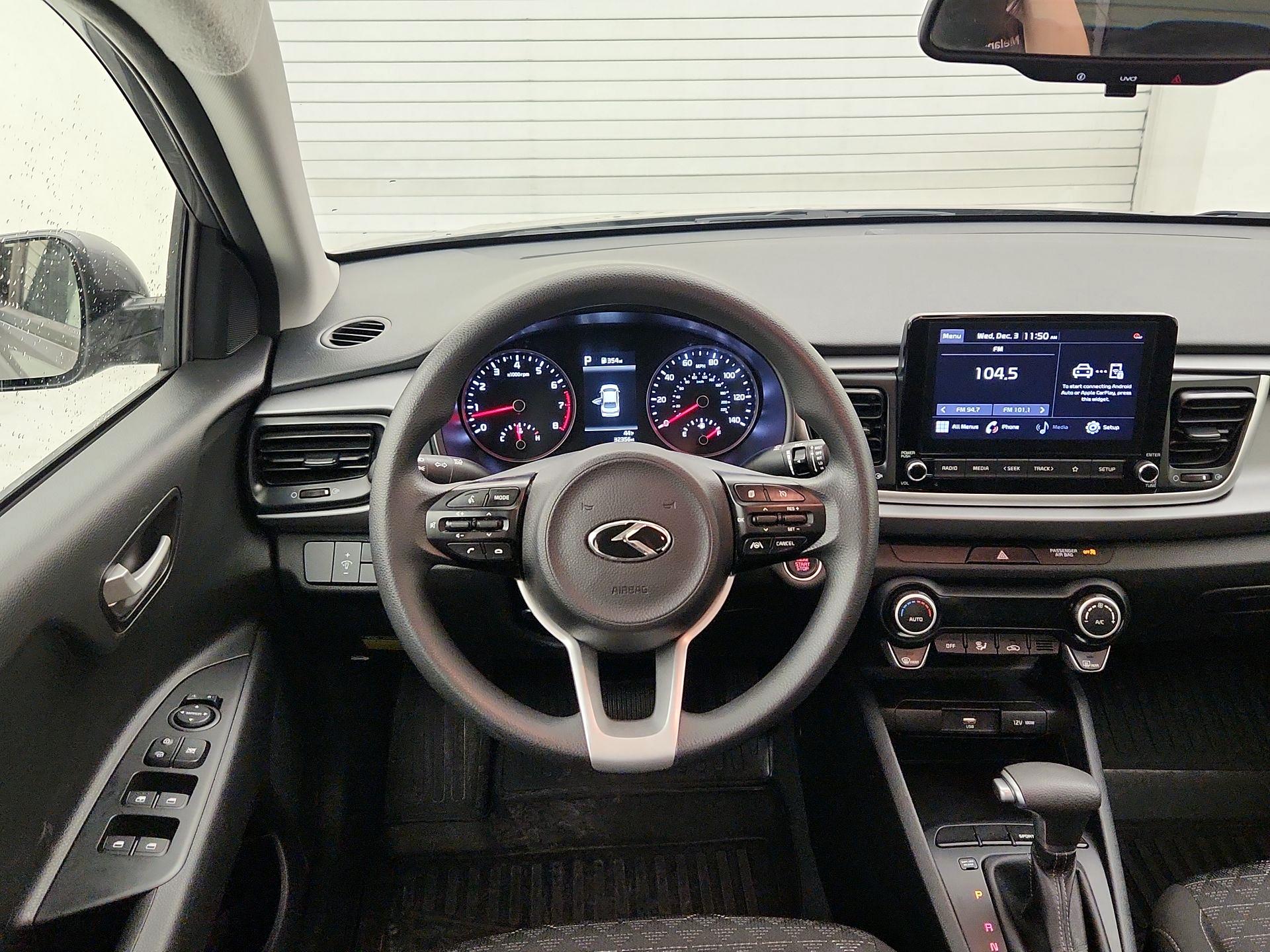 Thumbnail: 2021 Kia Rio - 10