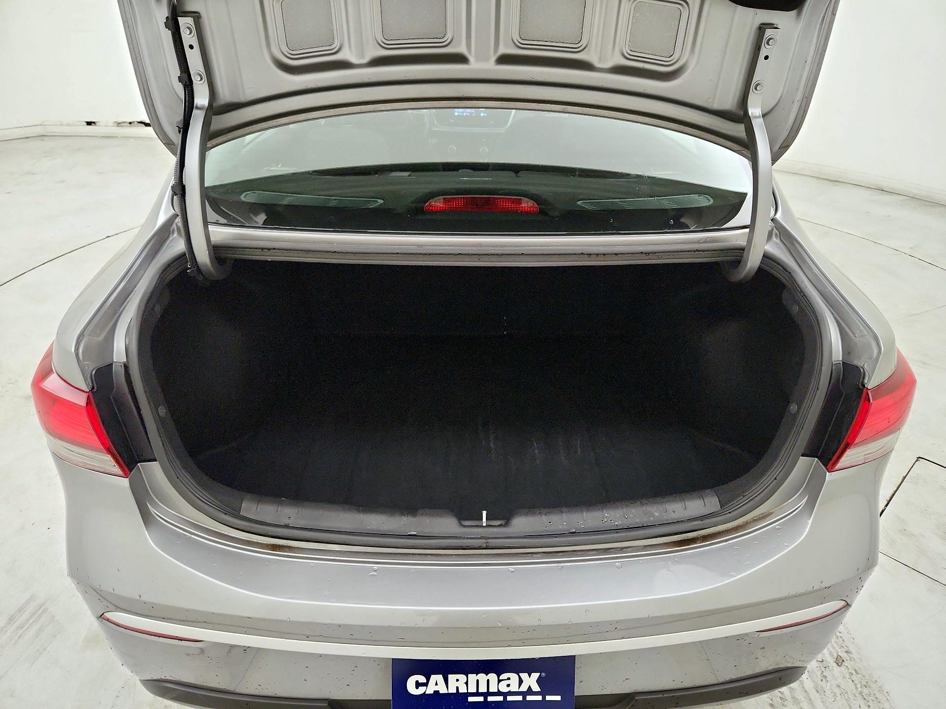 Thumbnail: 2021 Kia Rio - 20