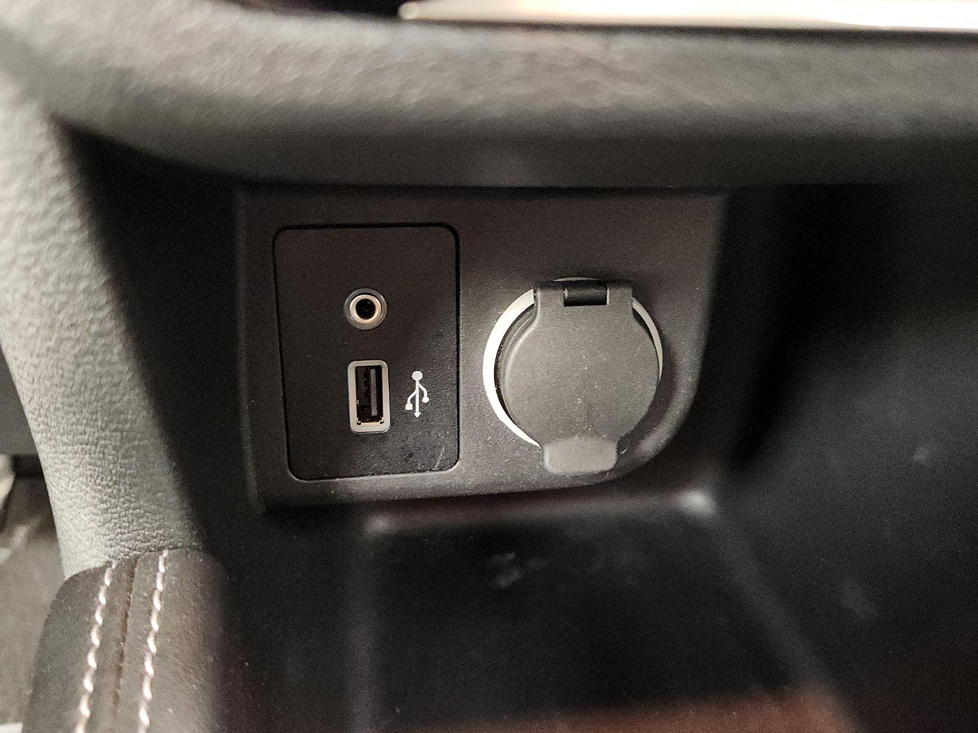 Thumbnail: 2018 Nissan Kicks - 18