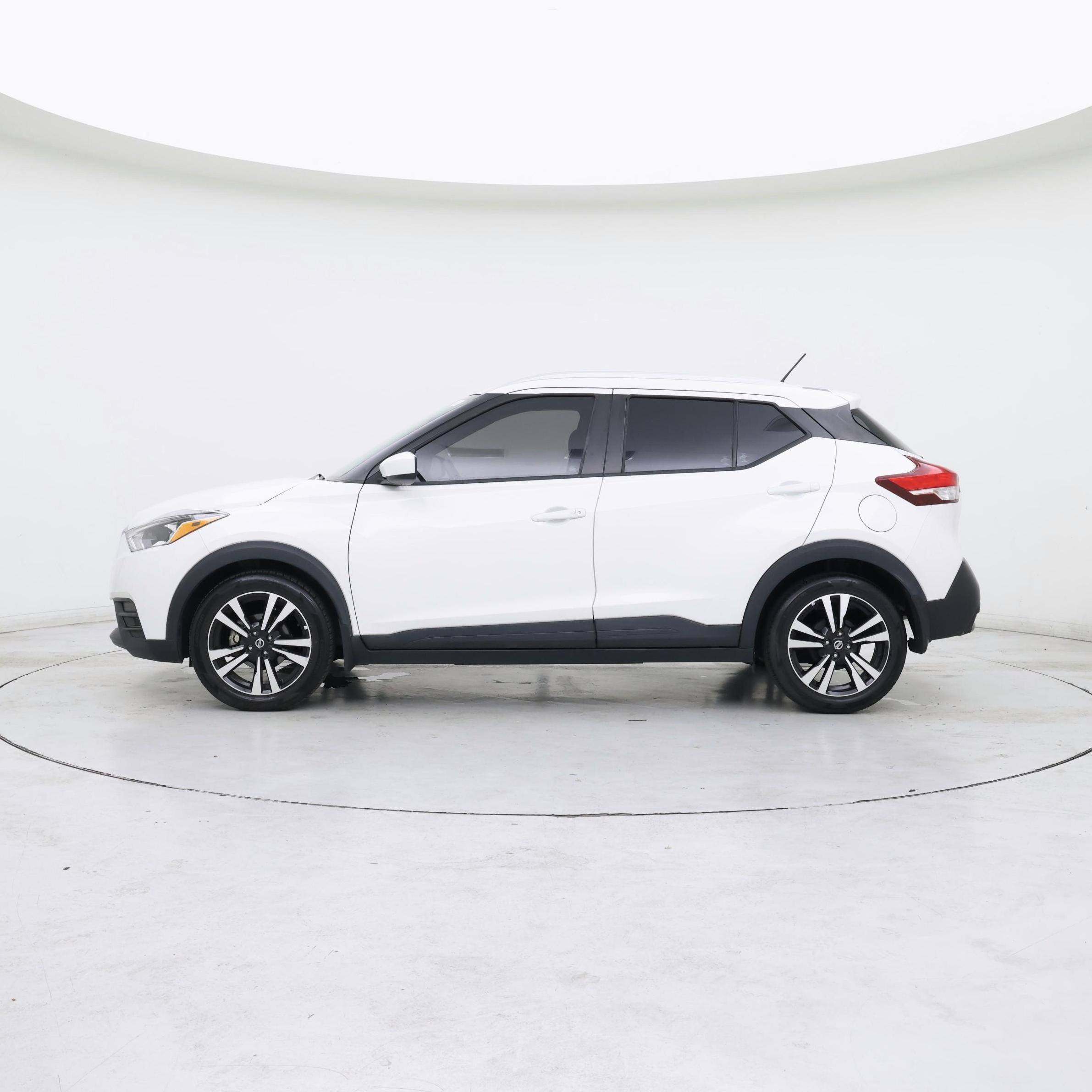 Thumbnail: 2018 Nissan Kicks - 3