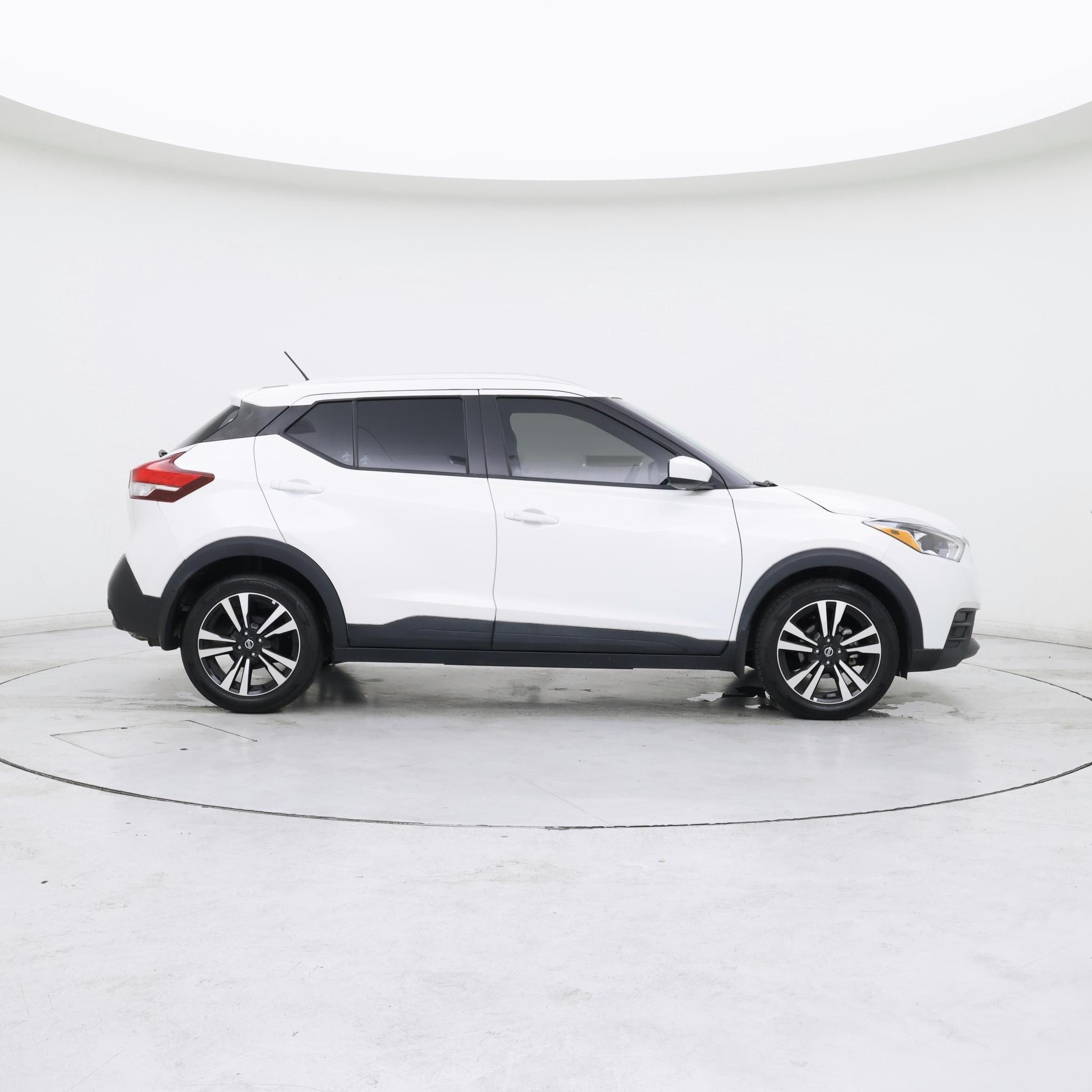 Thumbnail: 2018 Nissan Kicks - 7