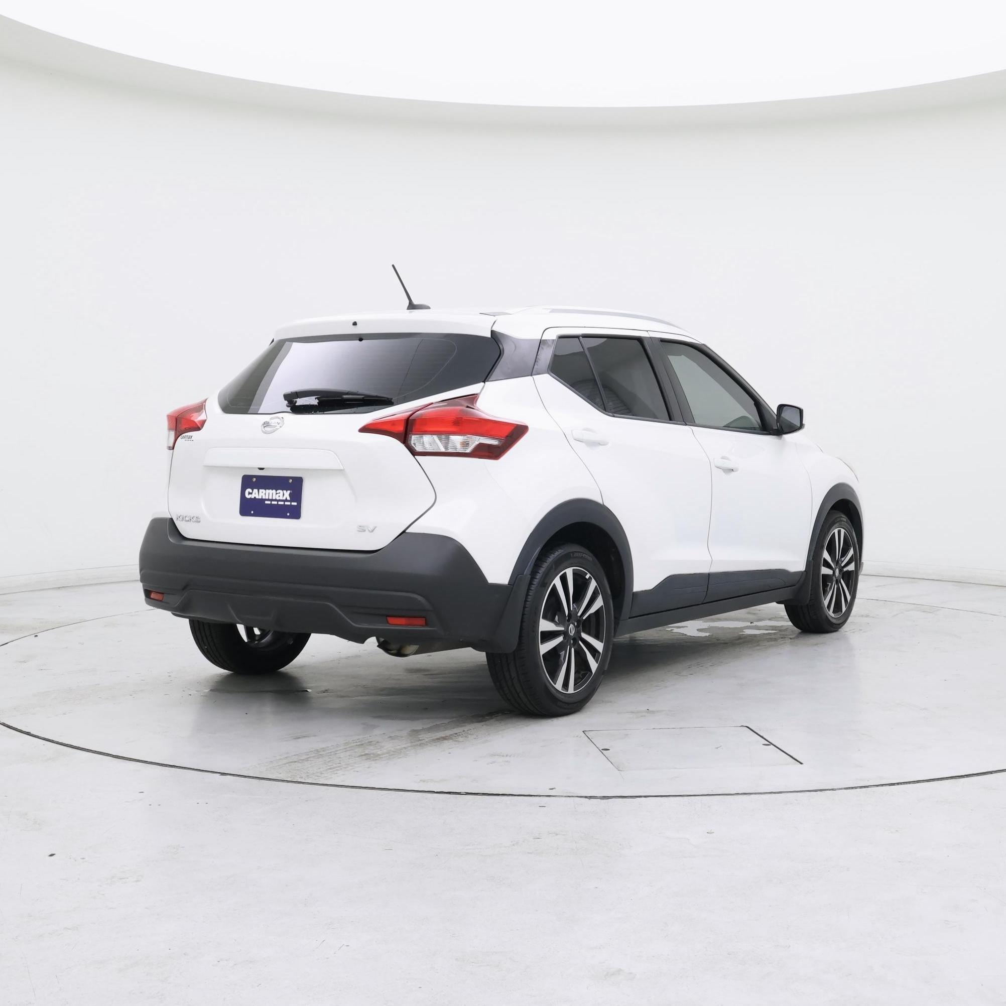 Thumbnail: 2018 Nissan Kicks - 8