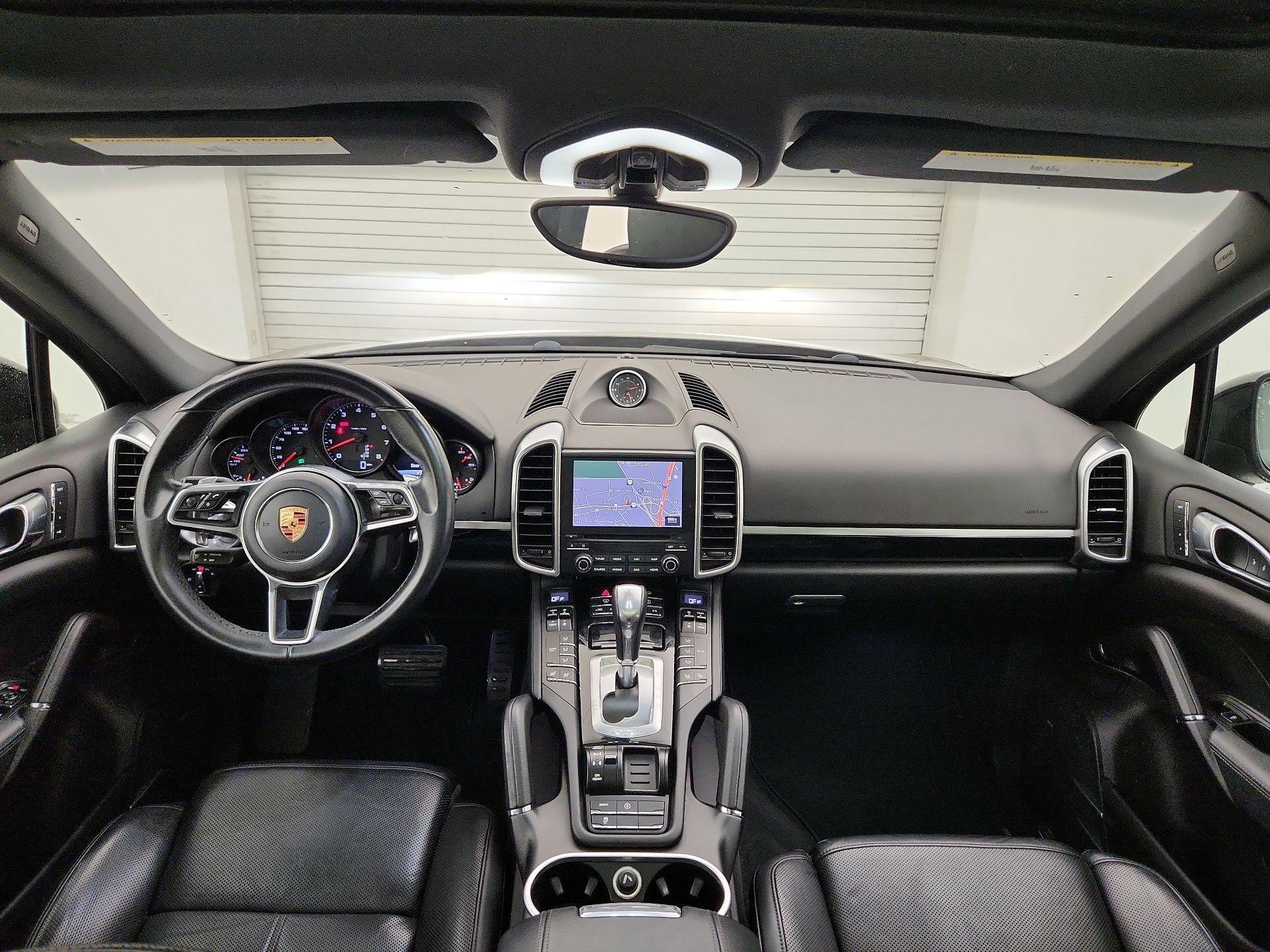 Thumbnail: 2018 Porsche Cayenne - 9