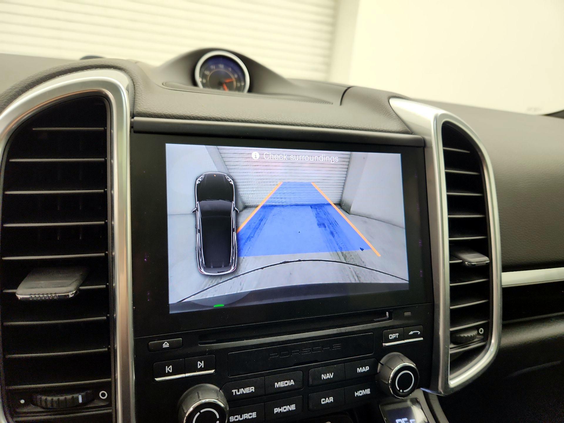 Thumbnail: 2018 Porsche Cayenne - 15