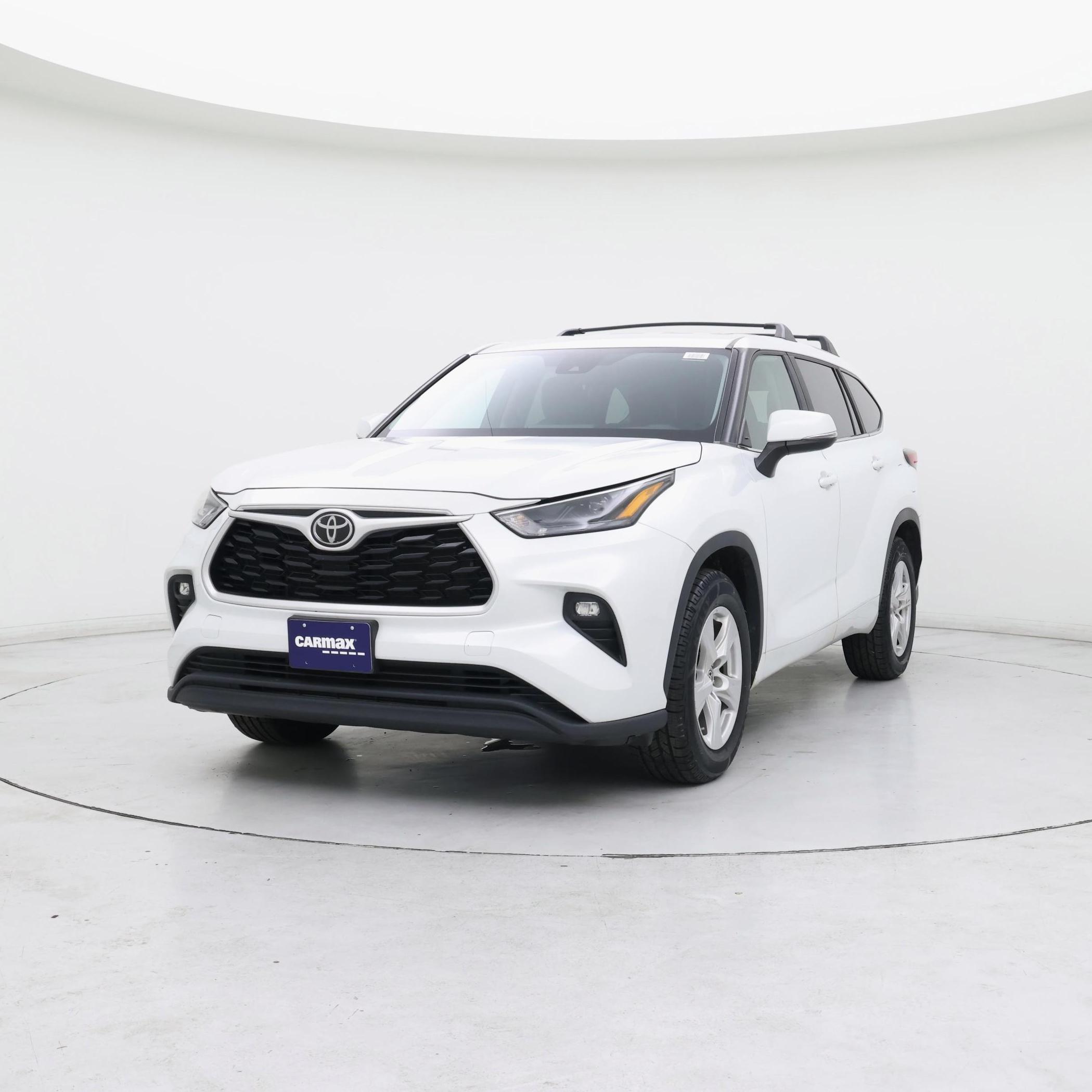 Thumbnail: 2023 Toyota Highlander - 4