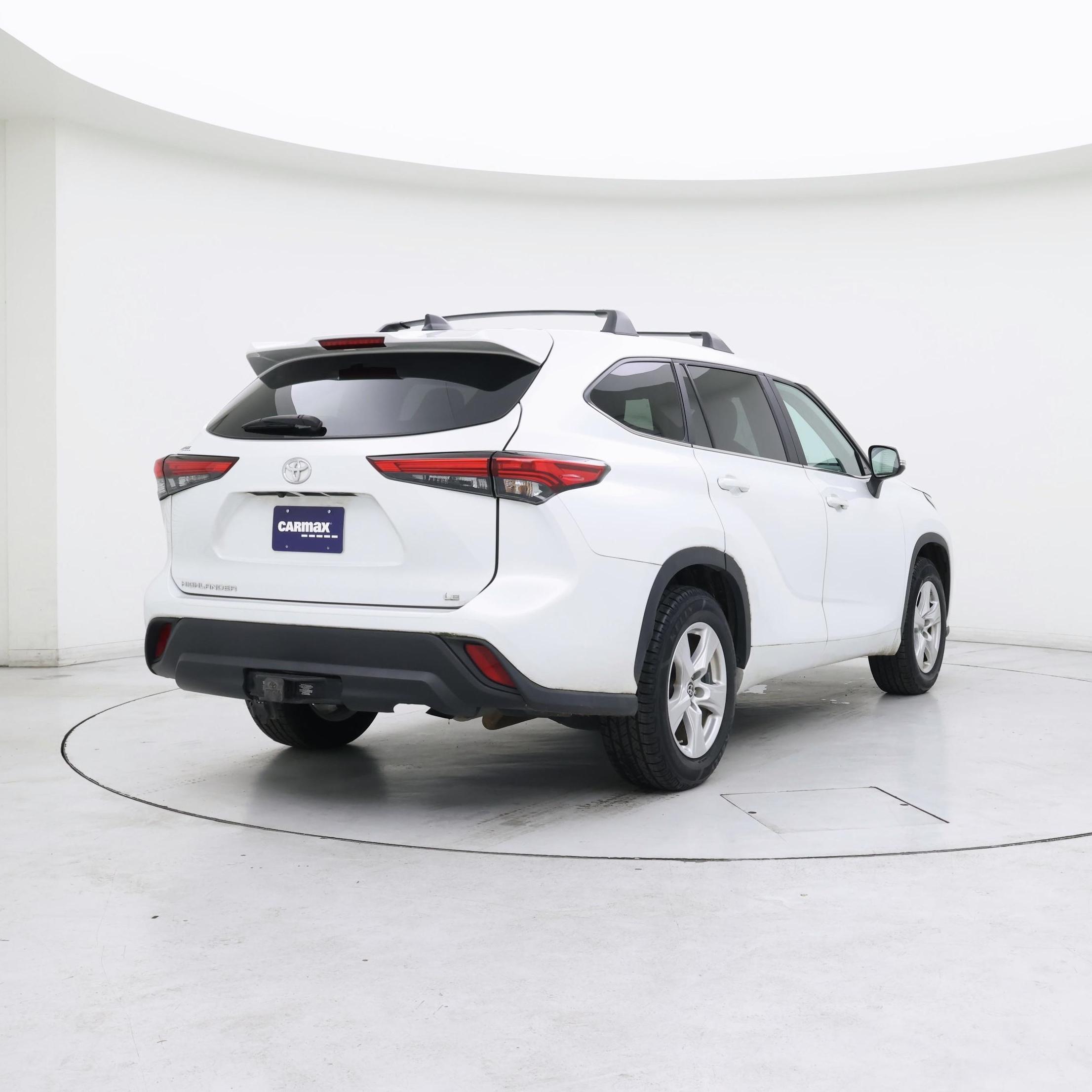 Thumbnail: 2023 Toyota Highlander - 8