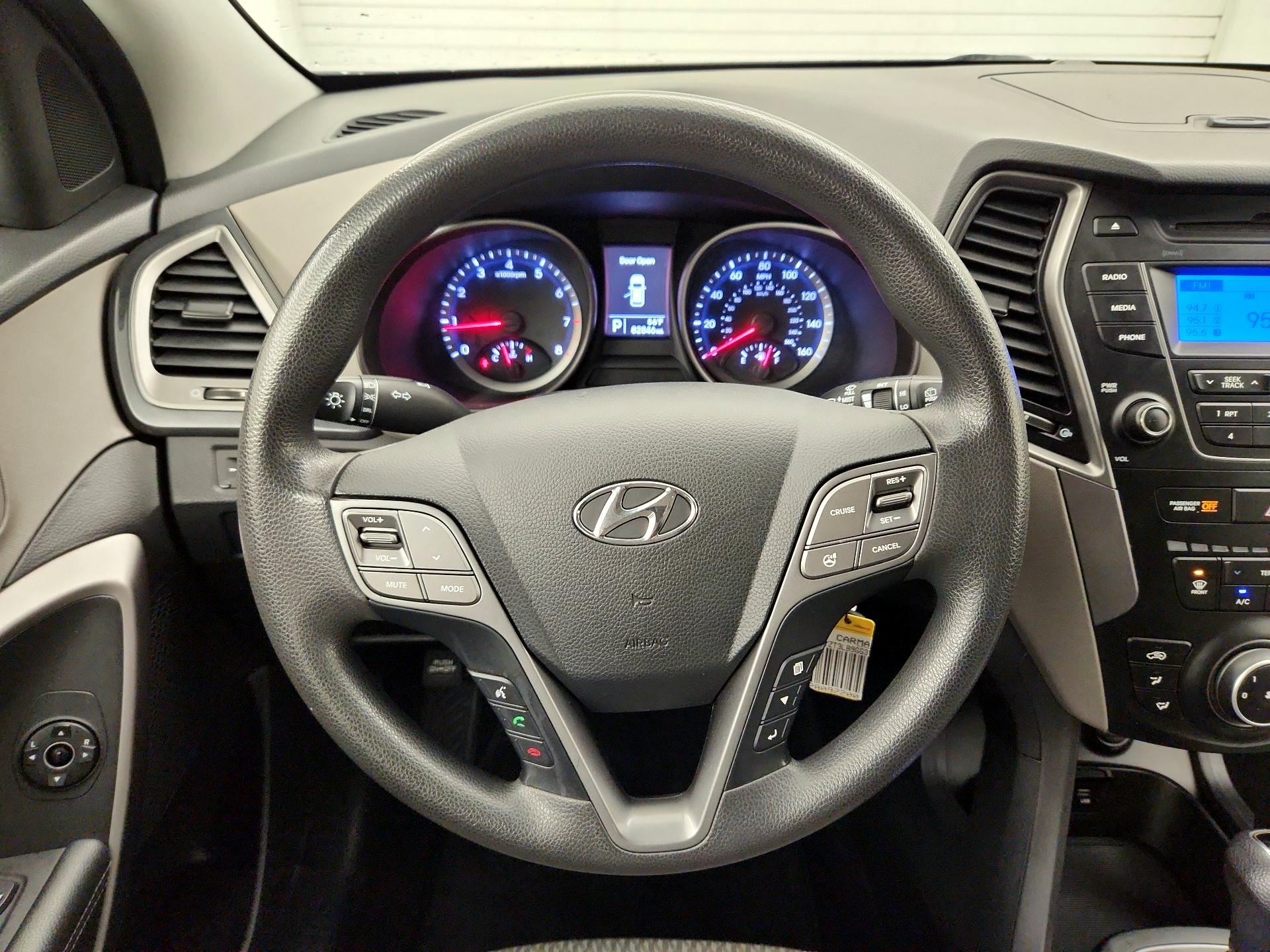 Thumbnail: 2016 Hyundai Santa Fe - 10