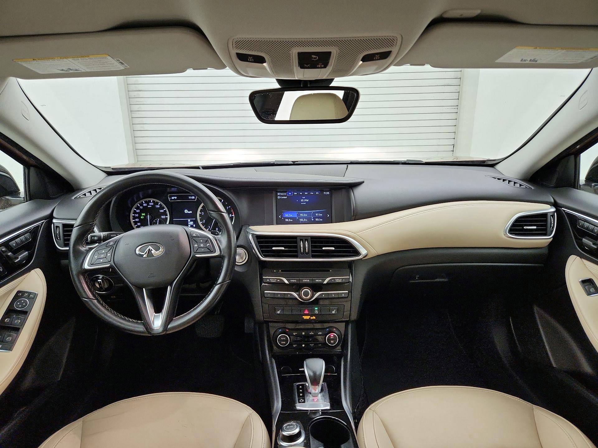 Thumbnail: 2018 INFINITI QX30 - 9